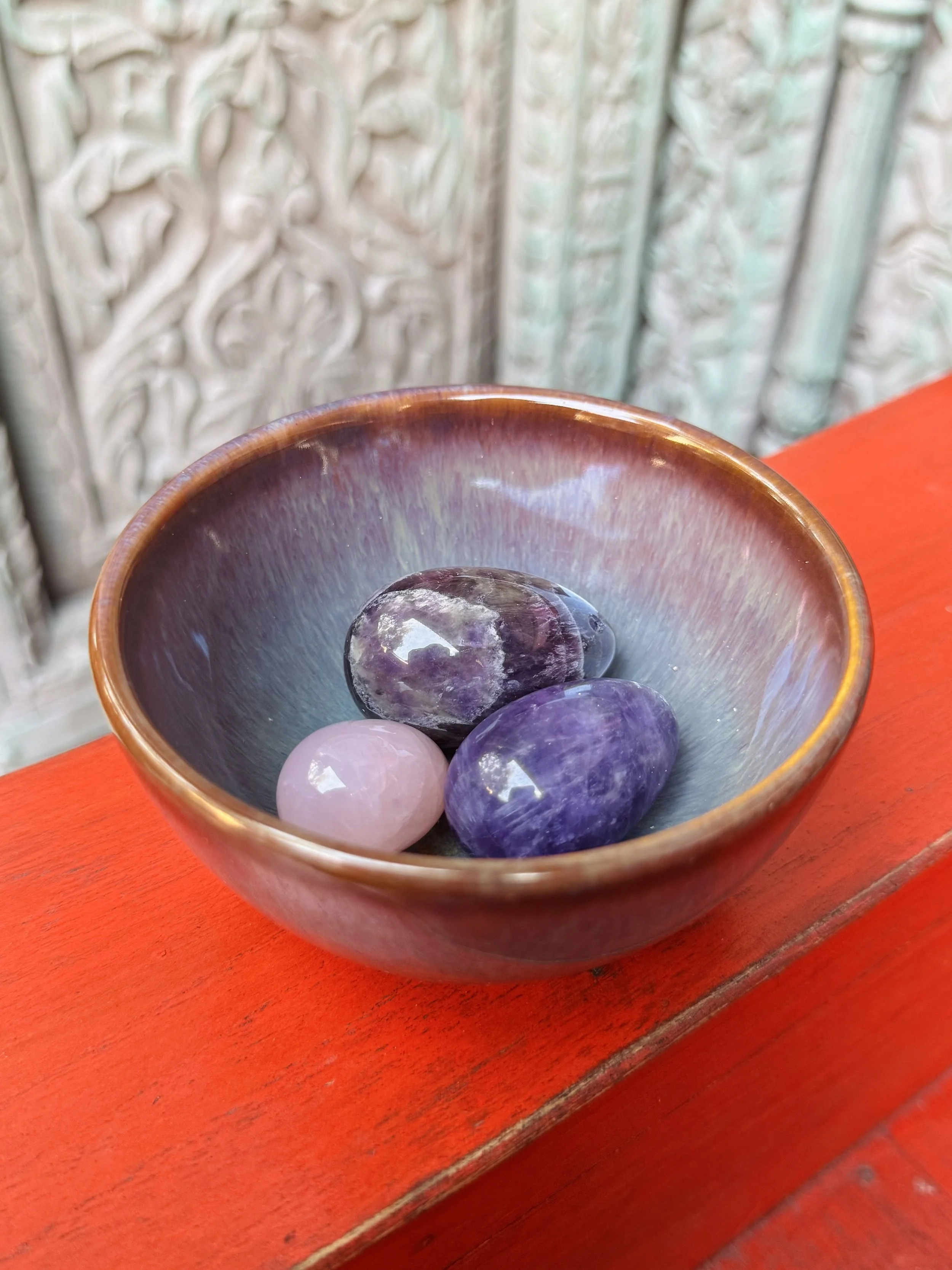 How to Choose Your Yoni Egg: A Taoist Guide to Crystal Selection, Sizing, and Sacred Pelvic Practice