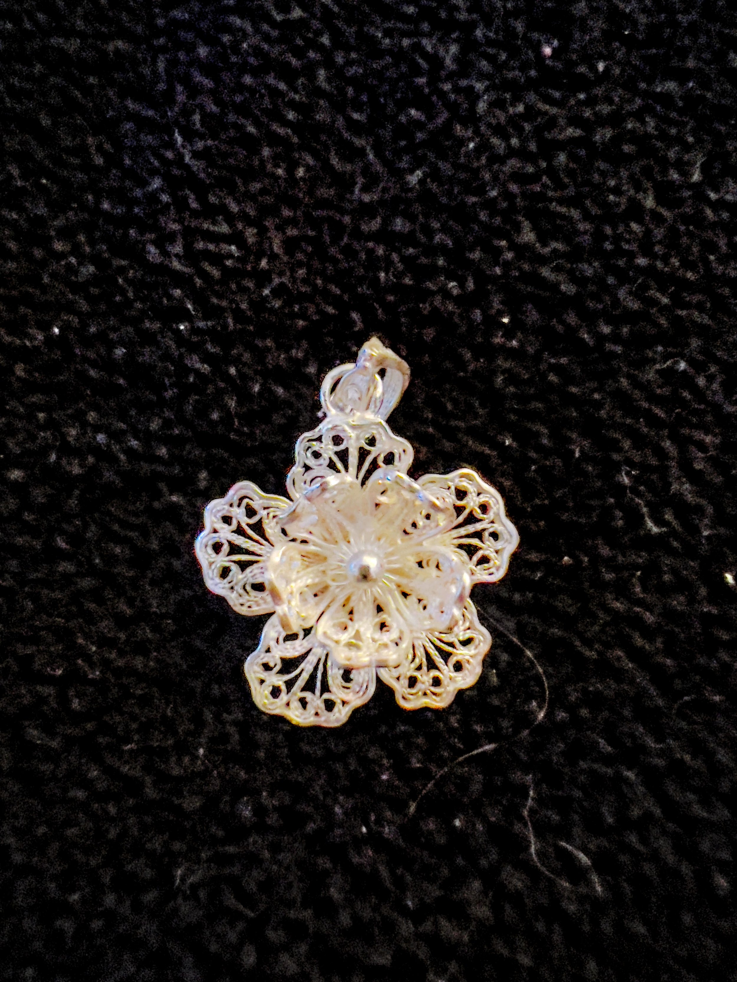 .925 Sterling Silver Floral Pendant