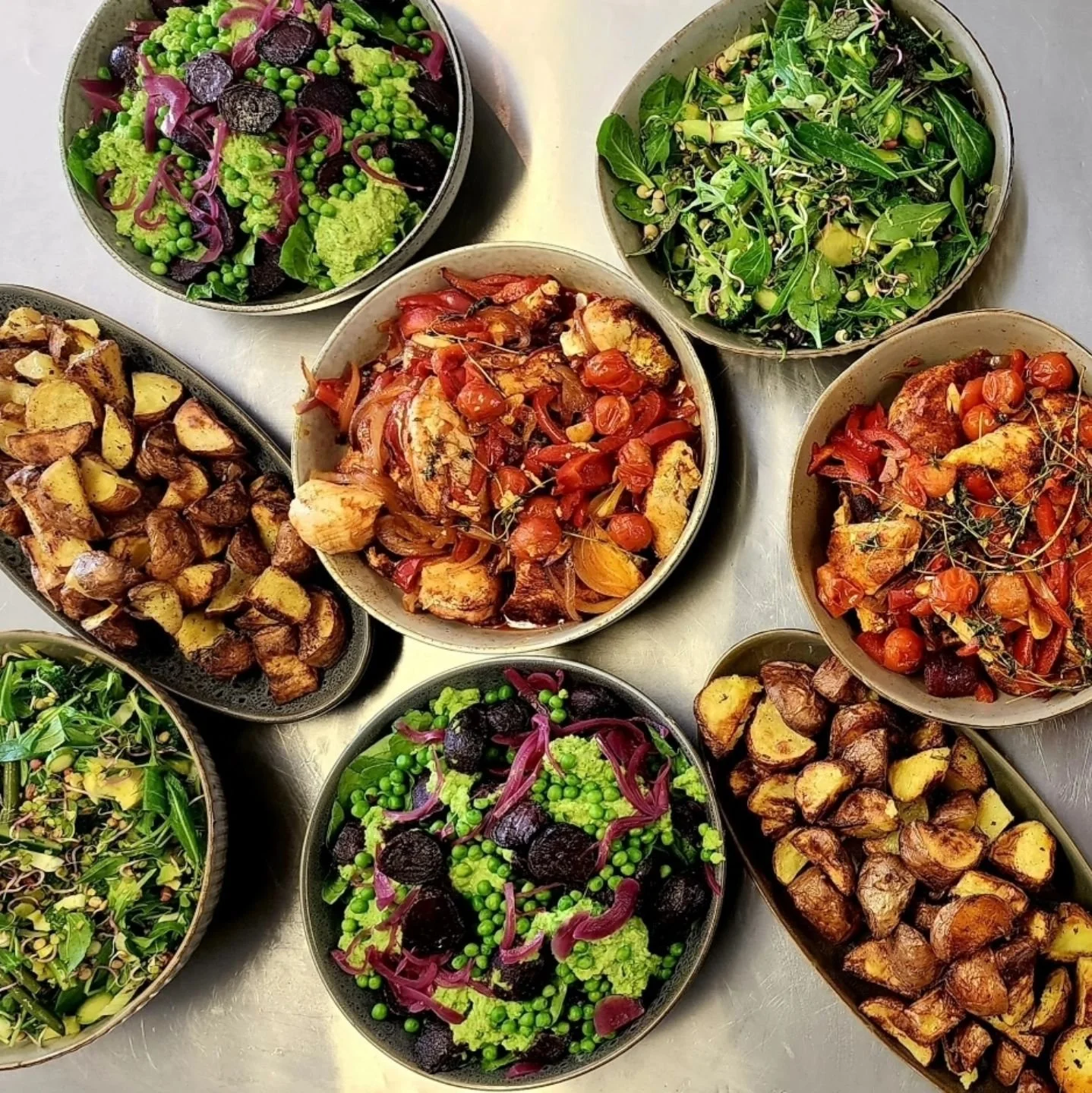 I know you don't want to hear this, but it's coming......Christmas!
I have been receiving a lot of enquiries about Christmas catering lately, and all of them are asking the same questions. So, to make it easier for you and me, we have designed some C