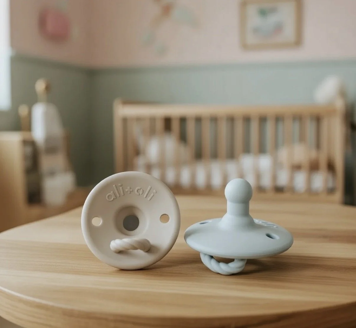 Pacifier Set Round (Taupe & Mist)