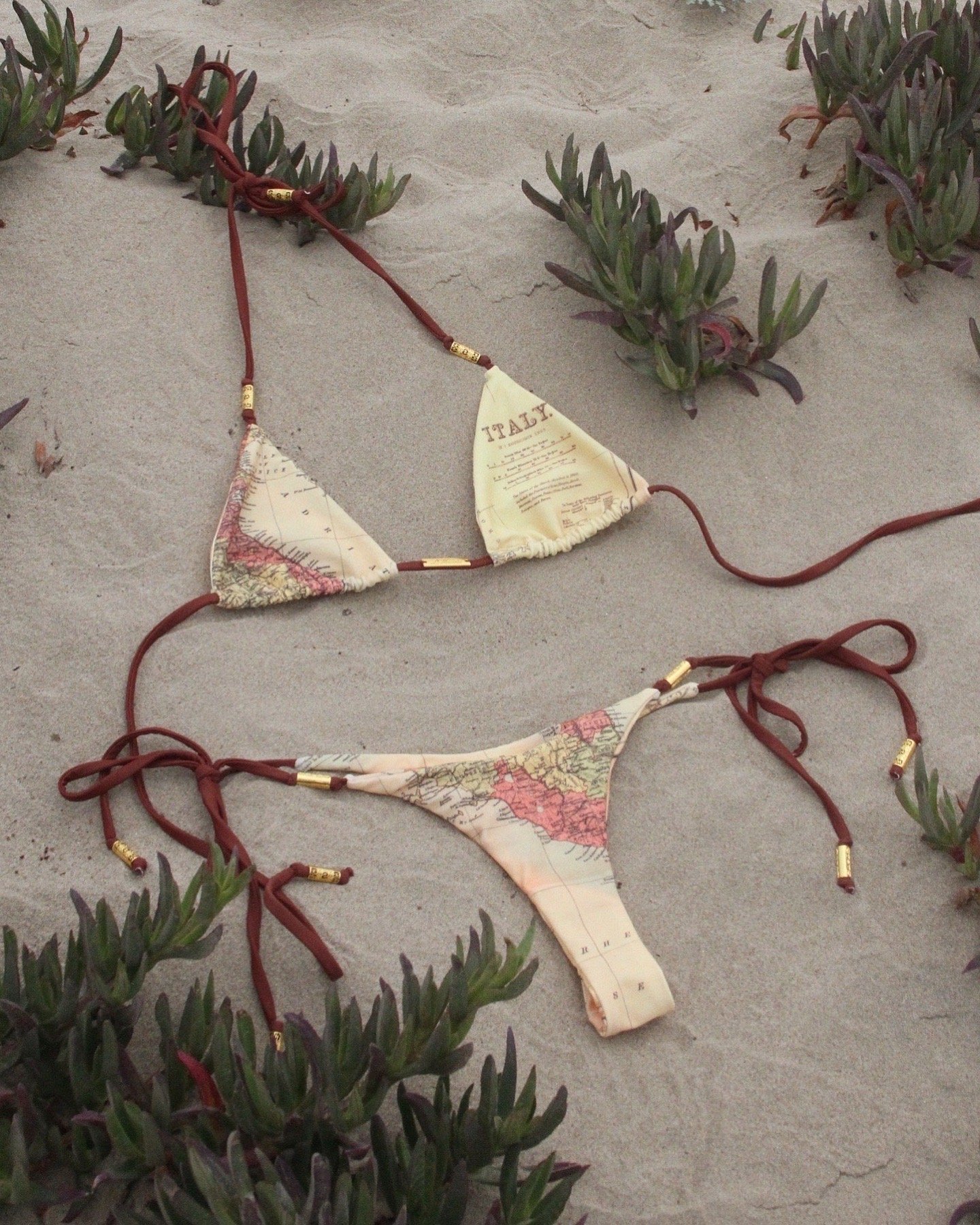 Map of Italy Bikini