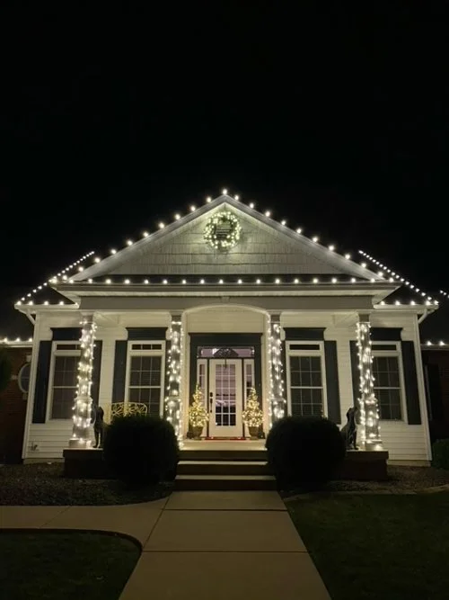 Pure White with Wreath and Column Wraps