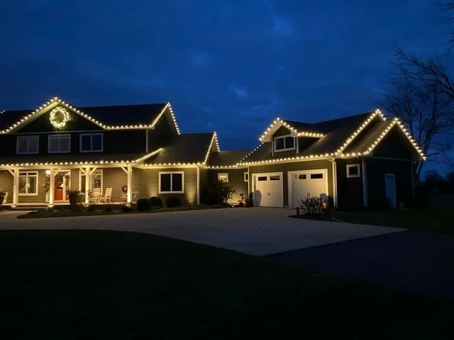 Warm White with Lit Wreath
