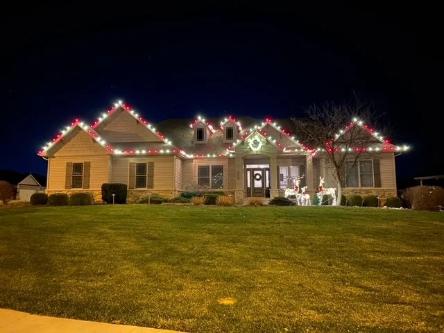 Red and Pure White Double Bulb Pattern