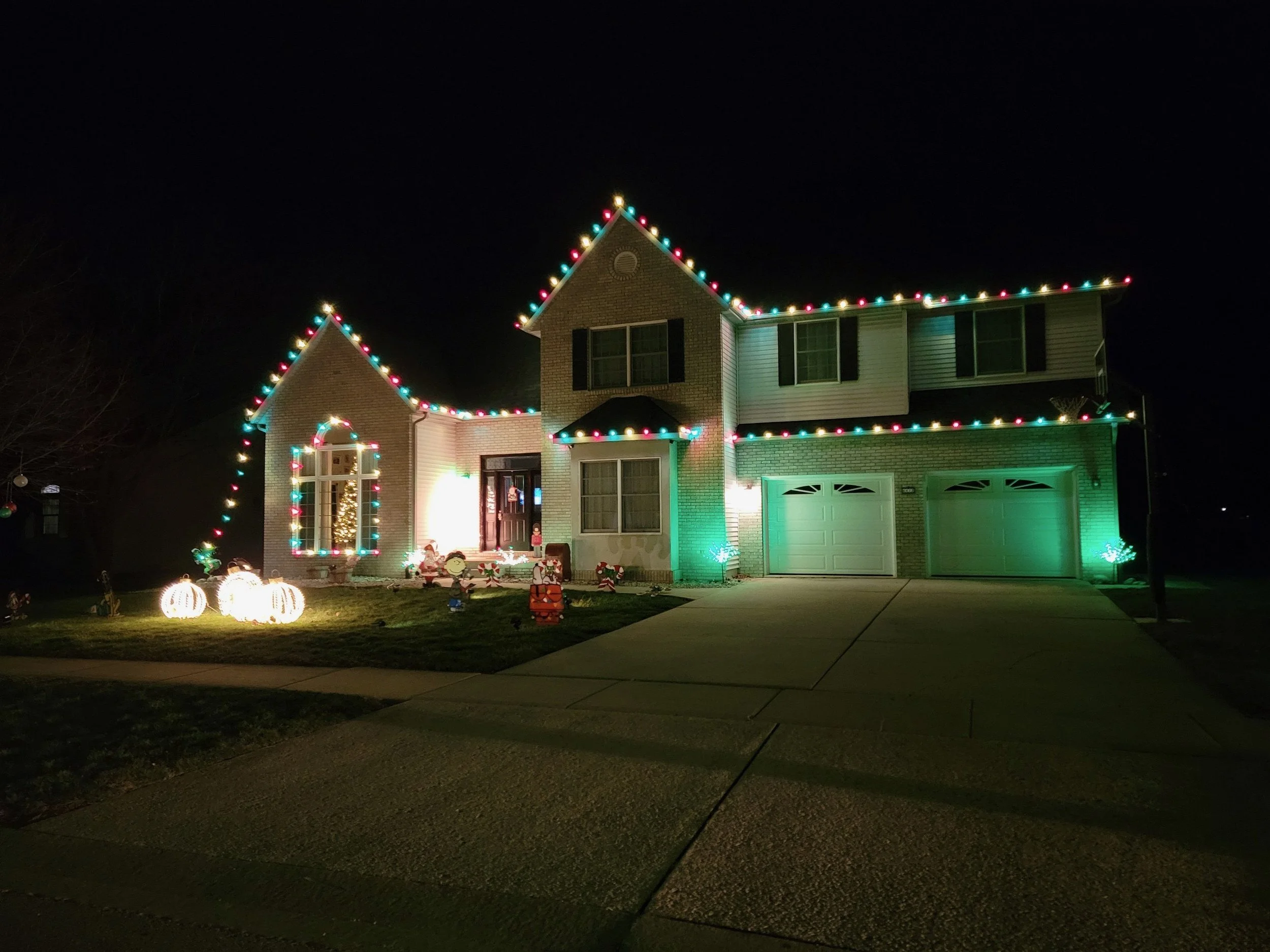 Green, Red, Warm White