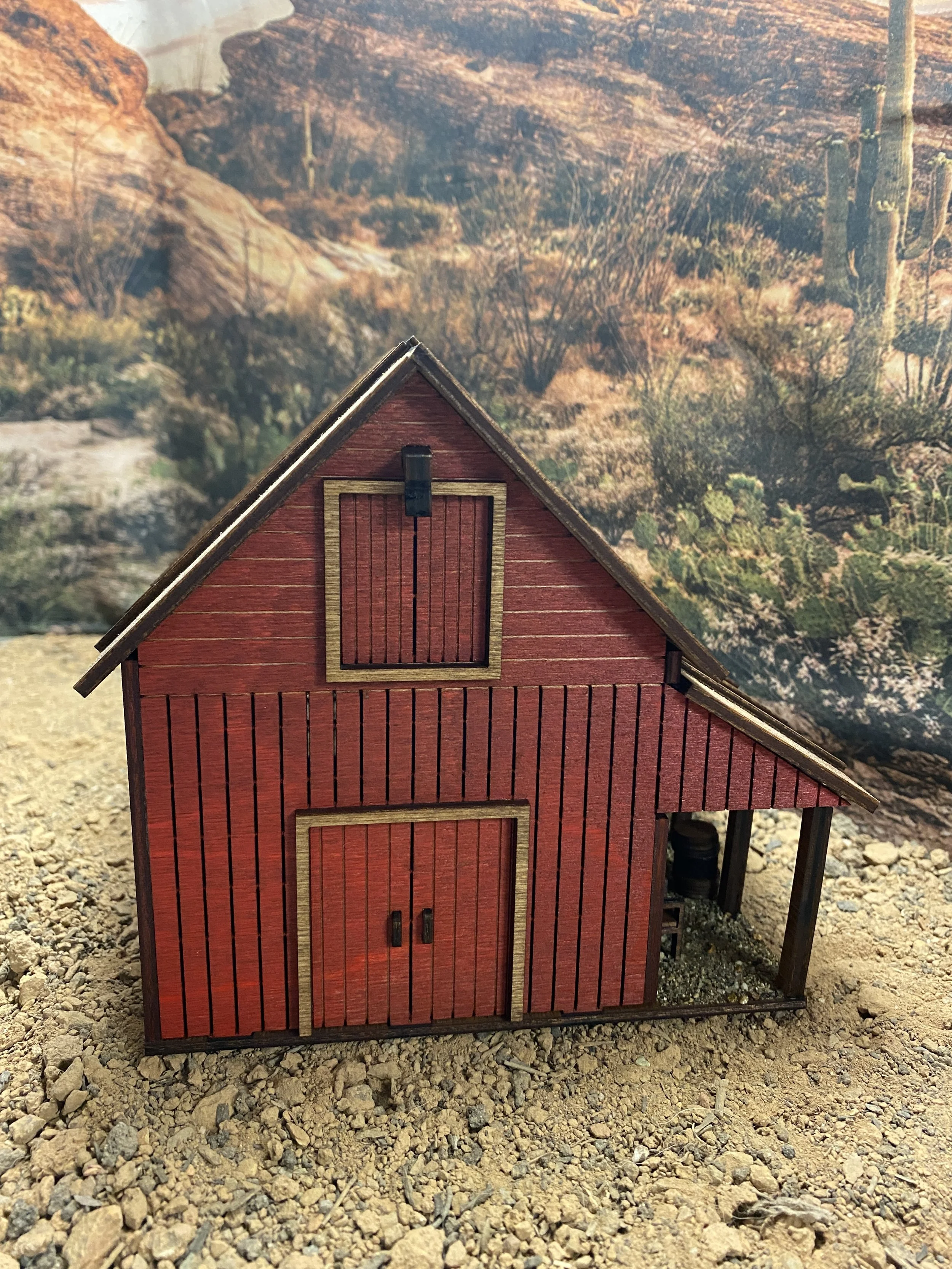 O Scale Old West Red Prairie Barn