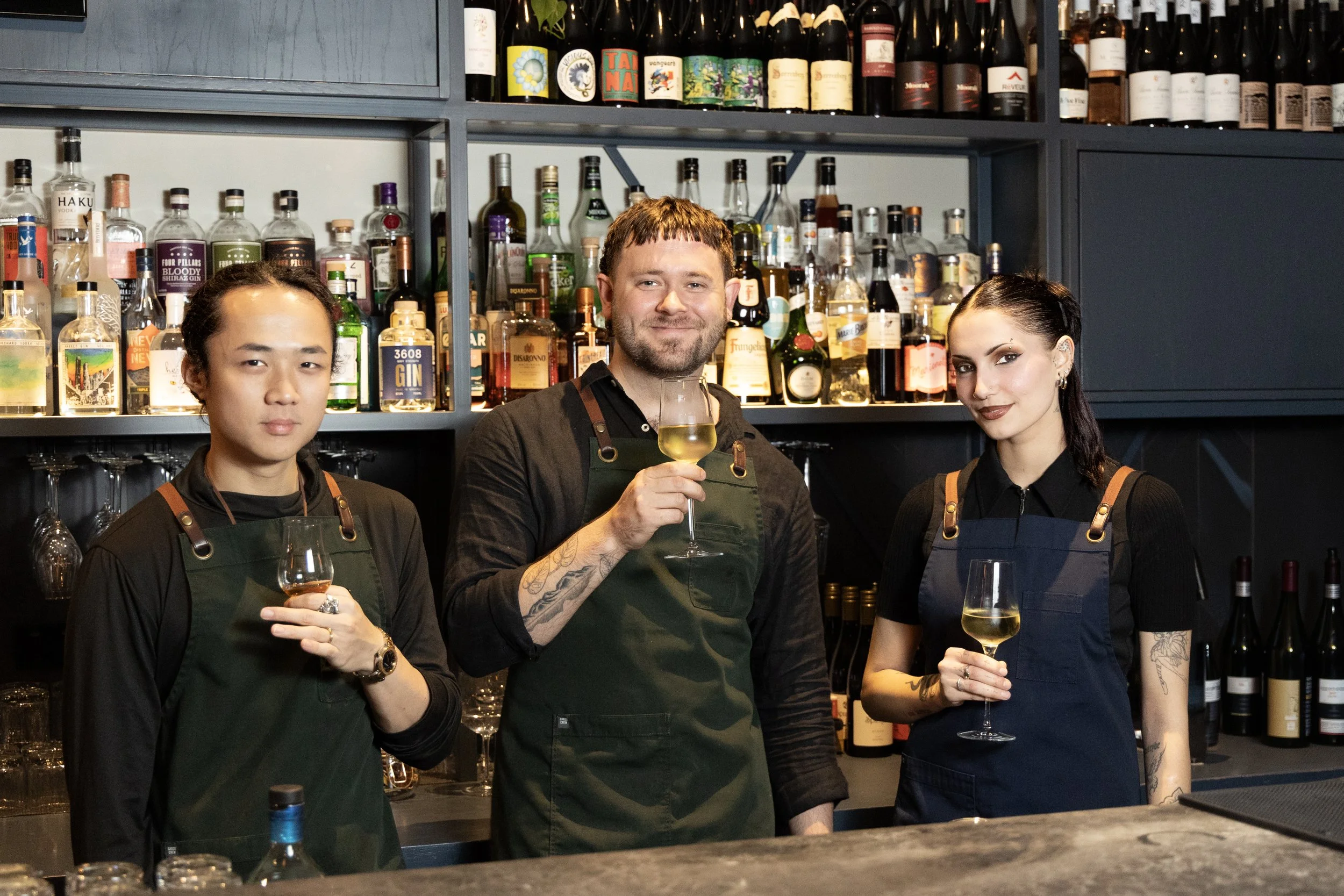 COCKTAIL & WINE BAR 