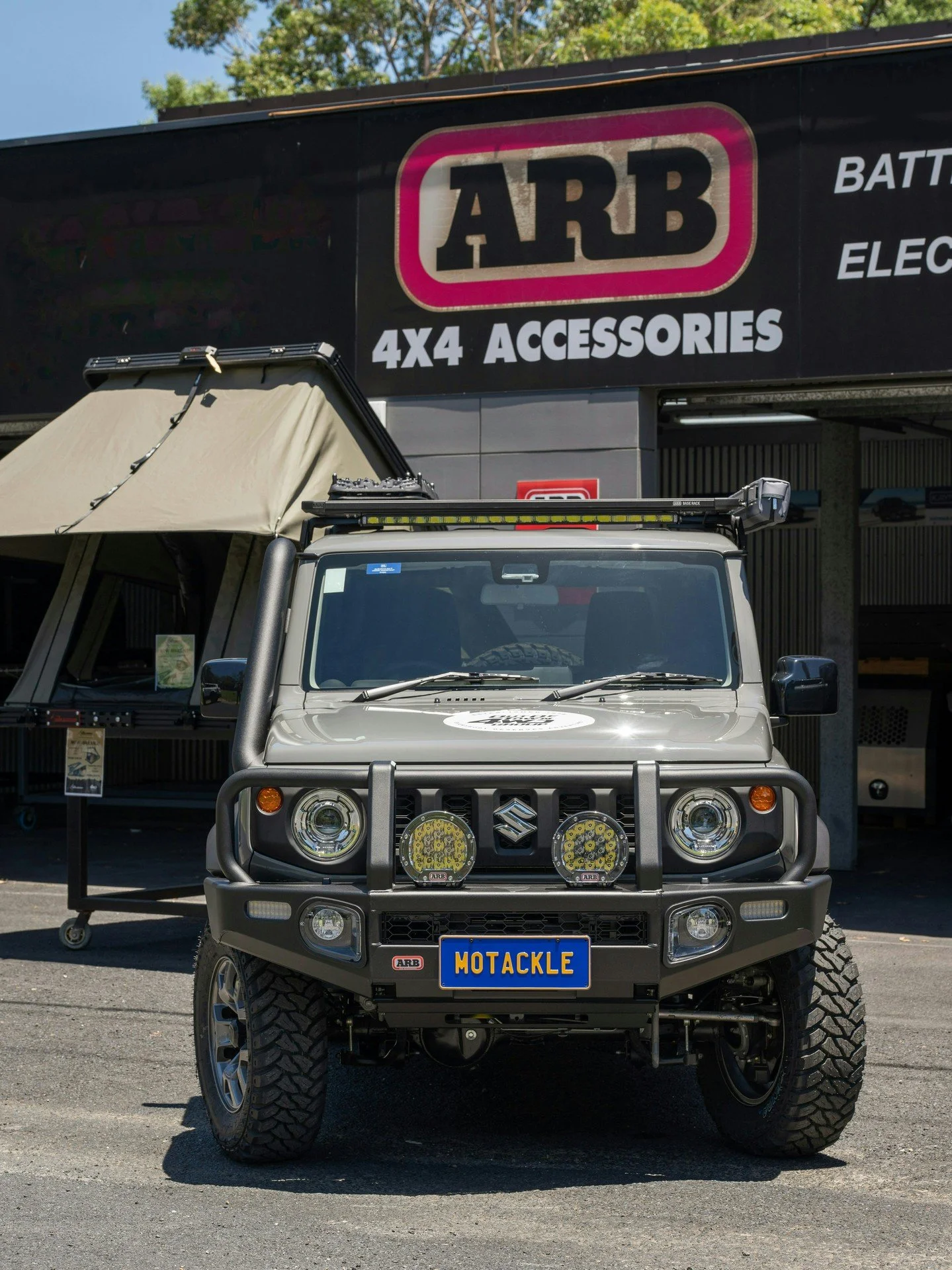 #frontendfriday with the @motackleandoutdoors Jimny Build!

George and the team at @4wdanduteextras completely transformed this little zook - be quick as the chance to win it ends at the end of March! Pop into store or checkout Mo Tackles website for