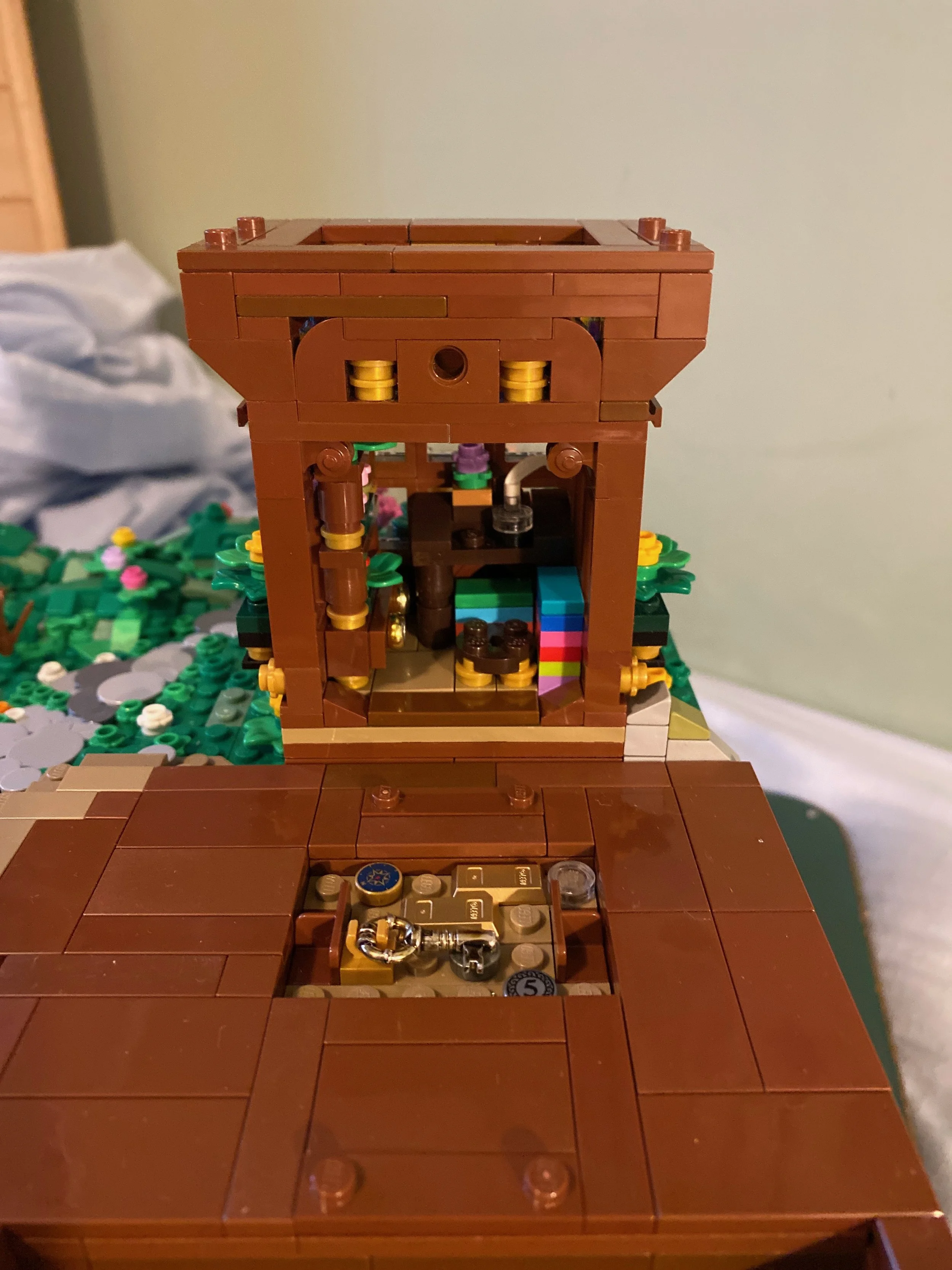 MOC Spotlight: “Wizard’s Cottage” by Connor McGrath Level1 Sunroom 1