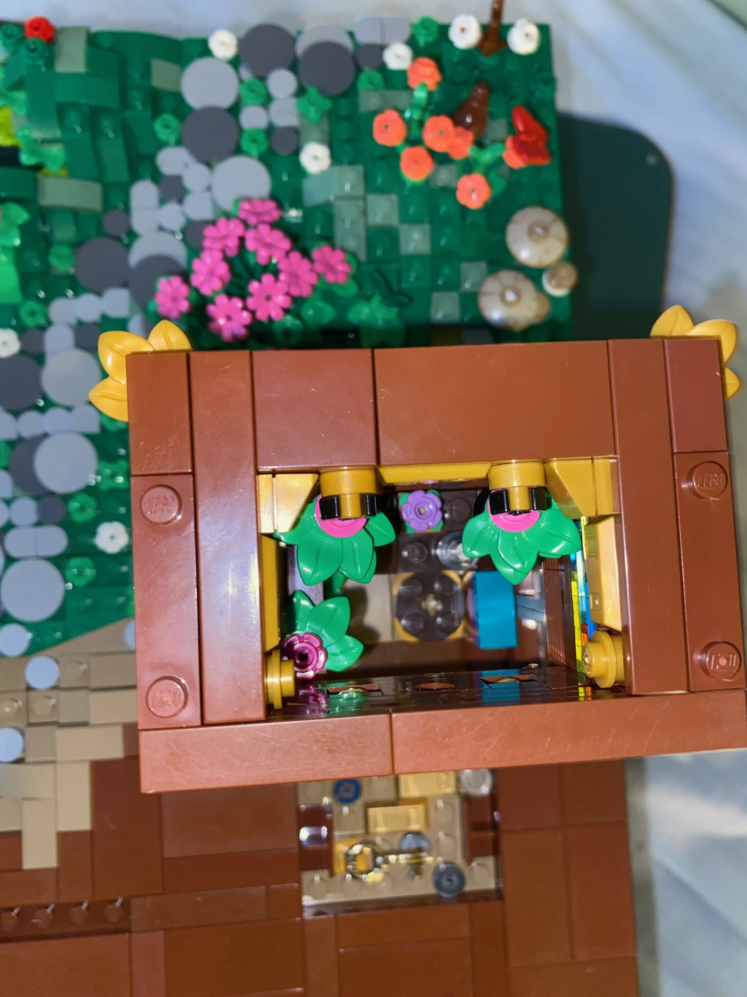 MOC Spotlight: “Wizard’s Cottage” by Connor McGrath Level1 Sunroom 2
