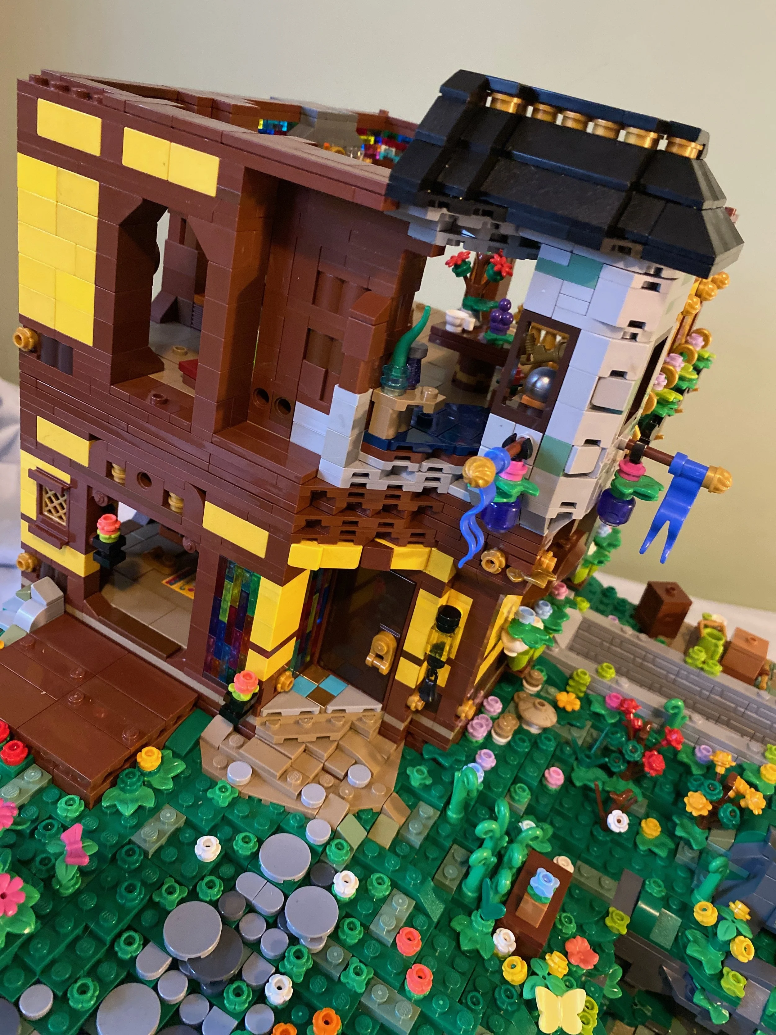 MOC Spotlight: “Wizard’s Cottage” by Connor McGrath Level2 Astronomy Corner From Outside