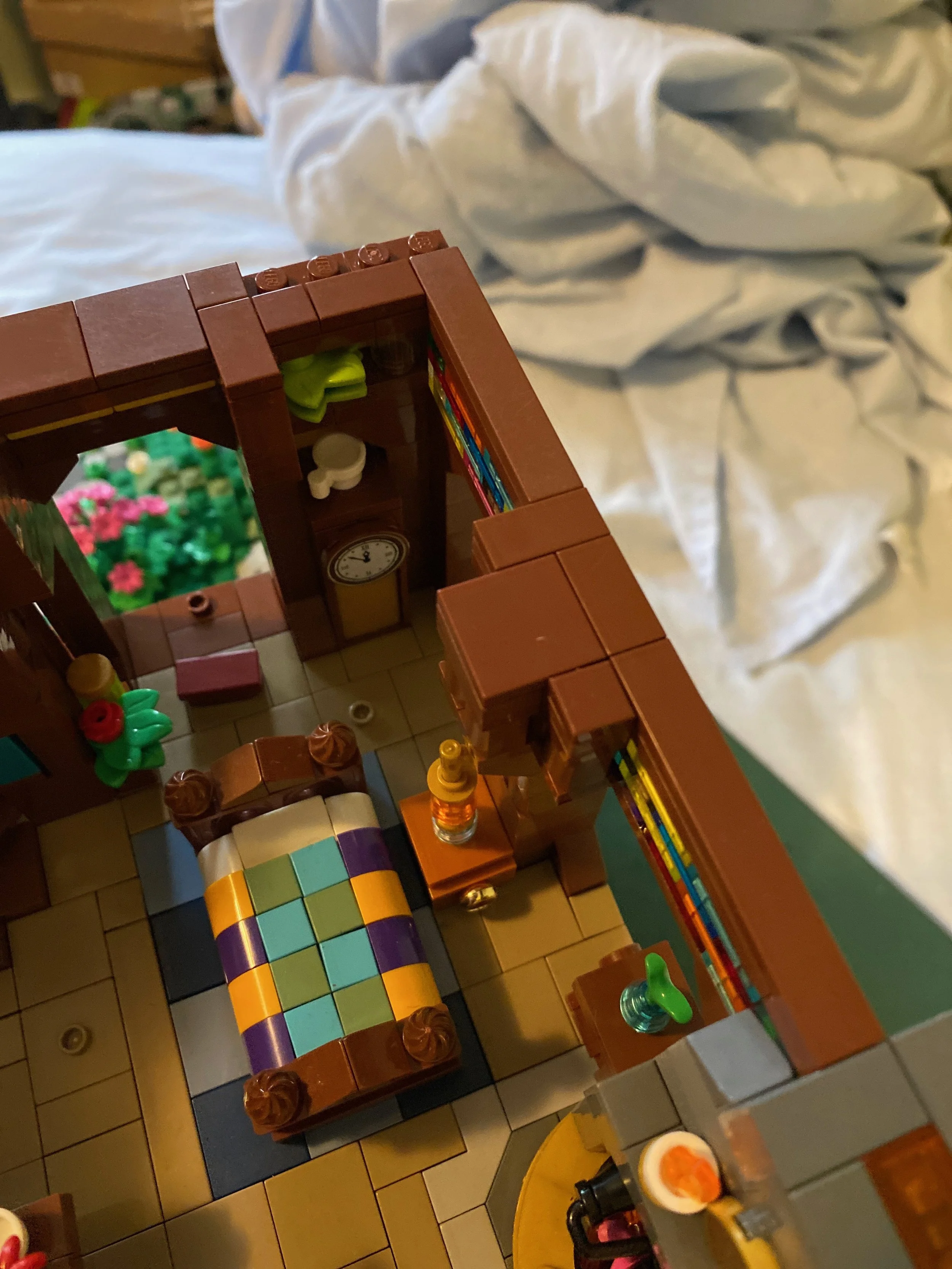 MOC Spotlight: “Wizard’s Cottage” by Connor McGrath Level2 Clock