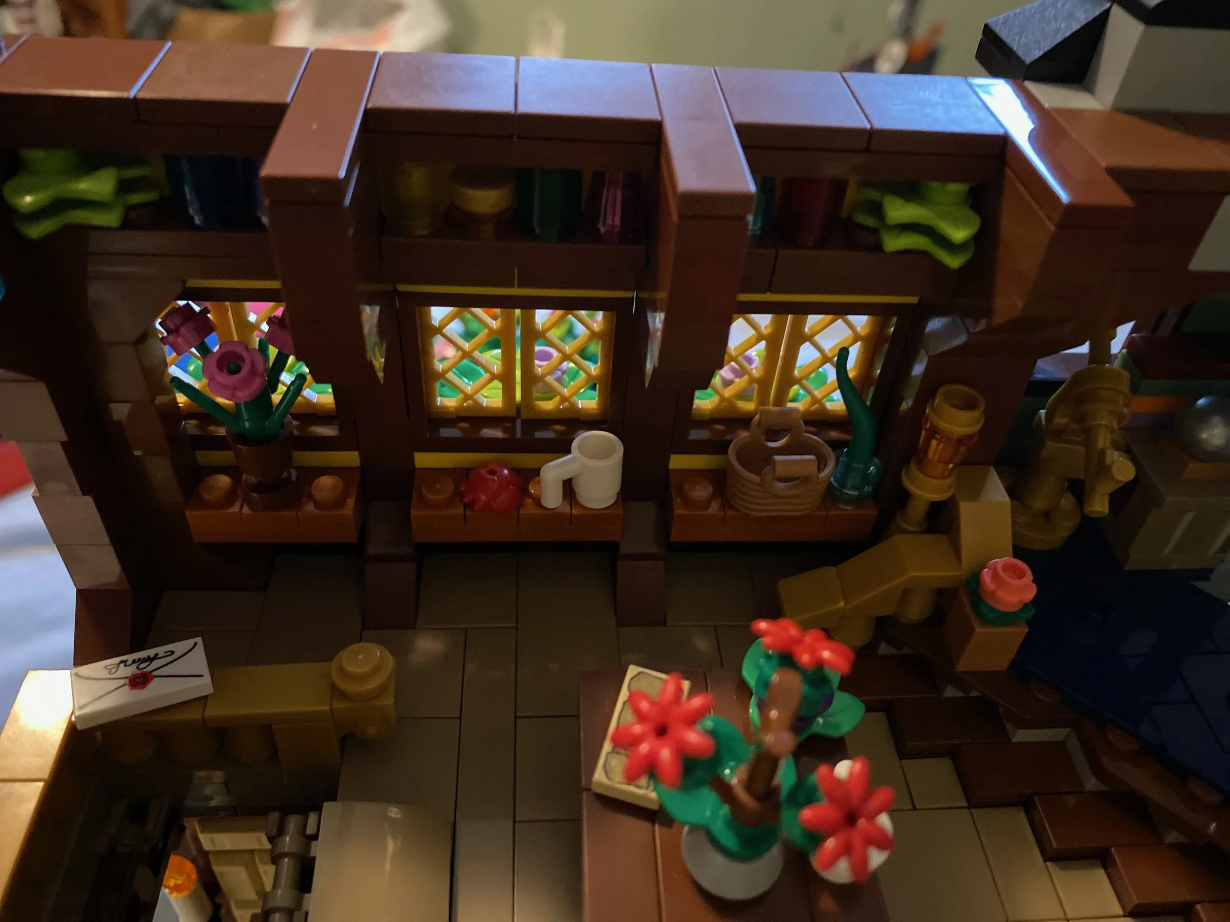 MOC Spotlight: “Wizard’s Cottage” by Connor McGrath Level2 Windows