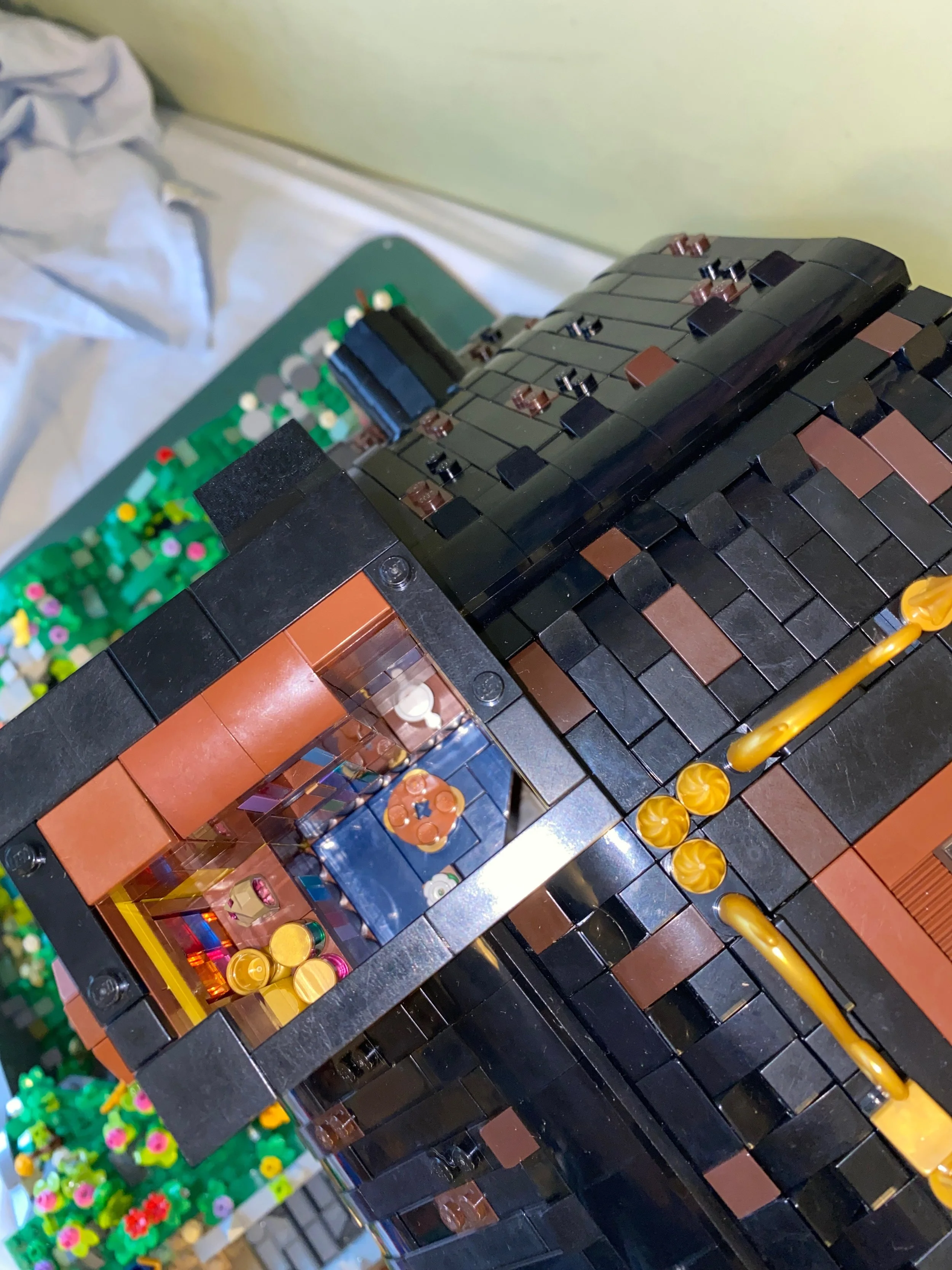 MOC Spotlight: “Wizard’s Cottage” by Connor McGrath Level3 Tower