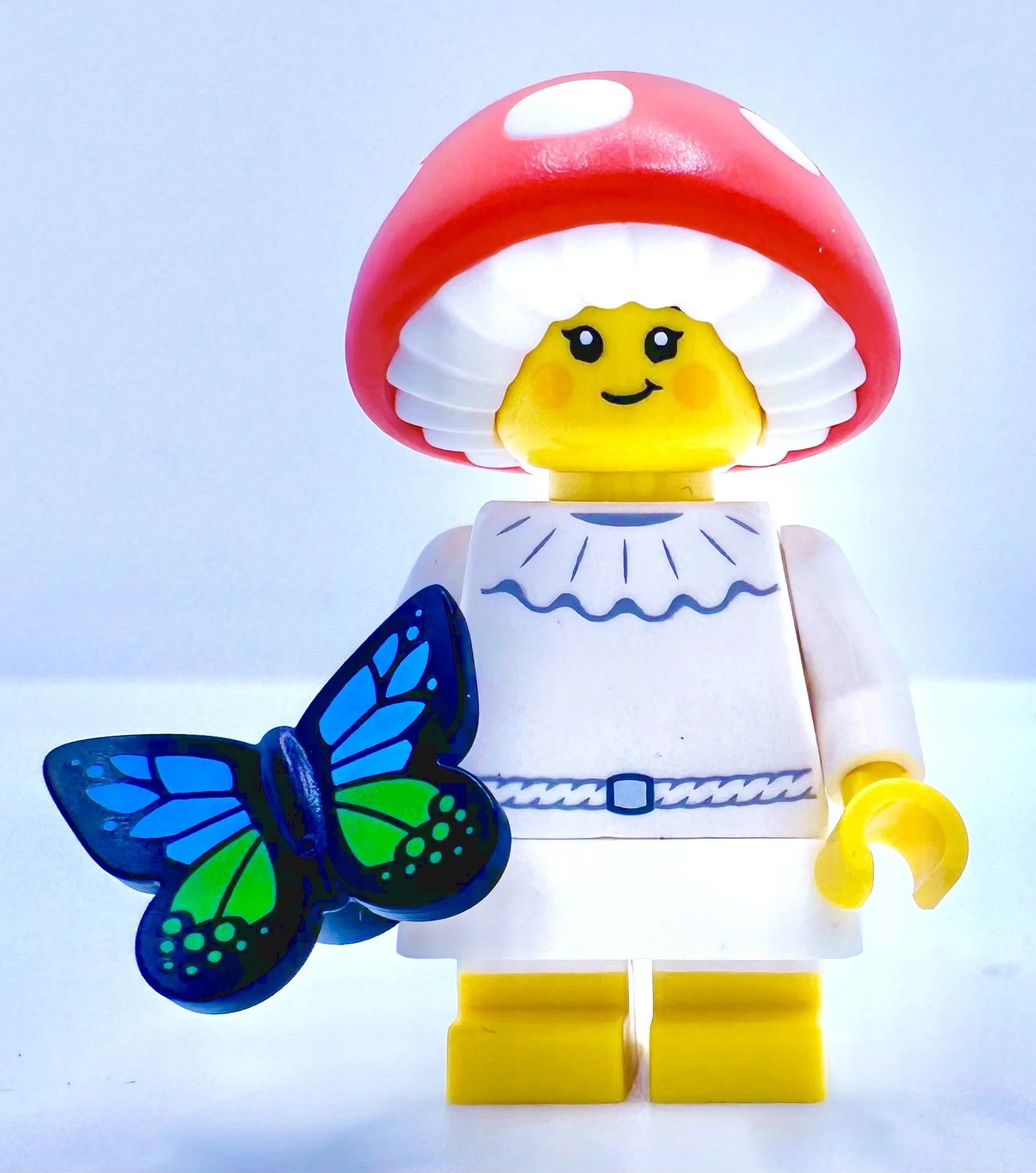 BuffaLUG Dives into the Fun: LEGO Collectible Minifigure Series 25 Review. dd