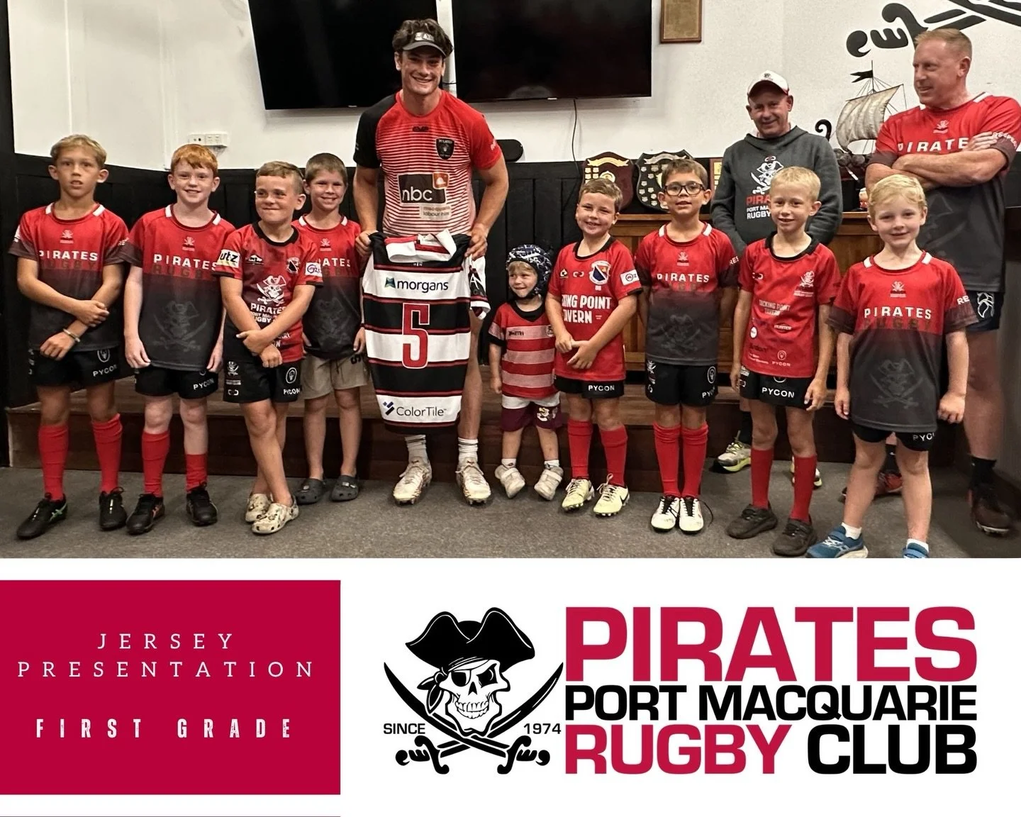 1st XV Jersey presentation last night at the clubhouse. Assisted by a handful of our mighty Pirates Juniors. 🏴&zwj;☠️❤️🤙🏽