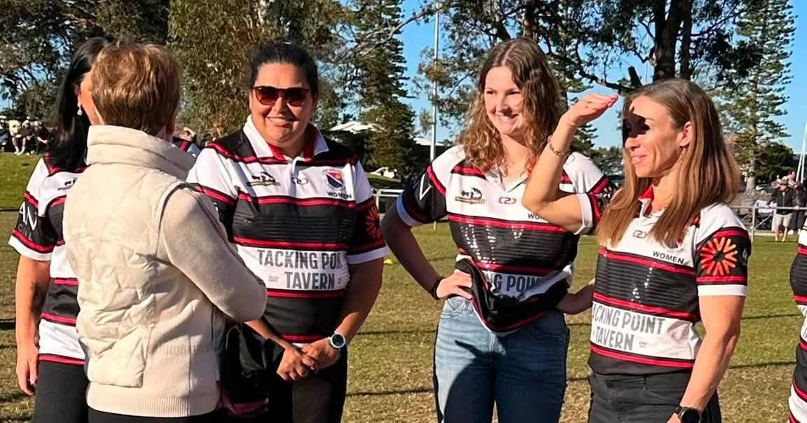 On Saturday, the Port Macquarie Pirates Rugby Club was honoured to welcome the Governor of New South Wales, Her Excellency the Honourable Margaret Beazley AC KC, together with her husband Dennis Wilson, to our local derby.

From the moment they arriv