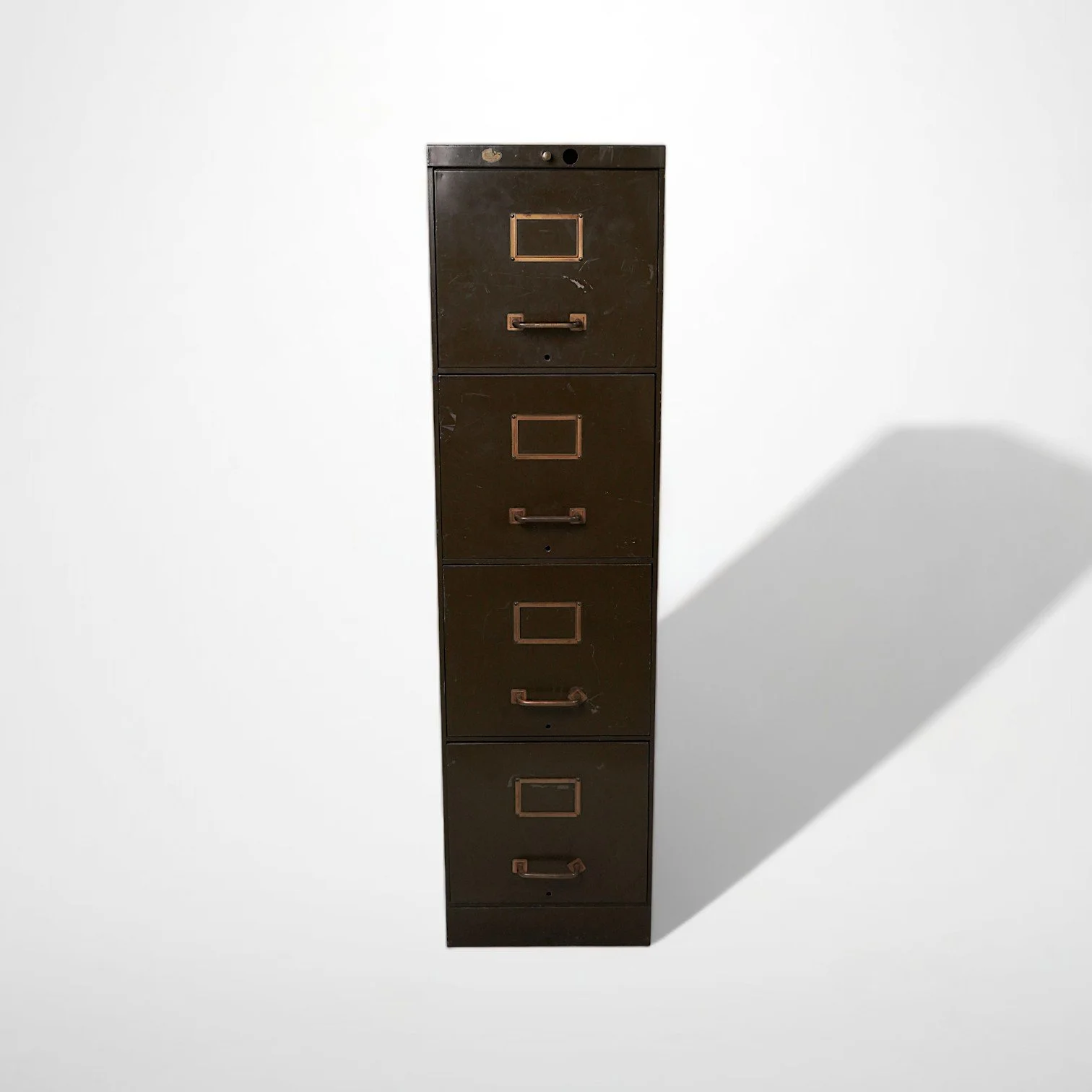 arkistokaappi_armygreen02-Photoroom.jpg