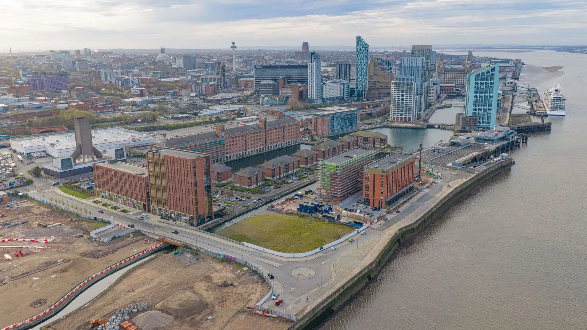 WhatsApp Image 2026-04-14 at 15.23.33.jpg