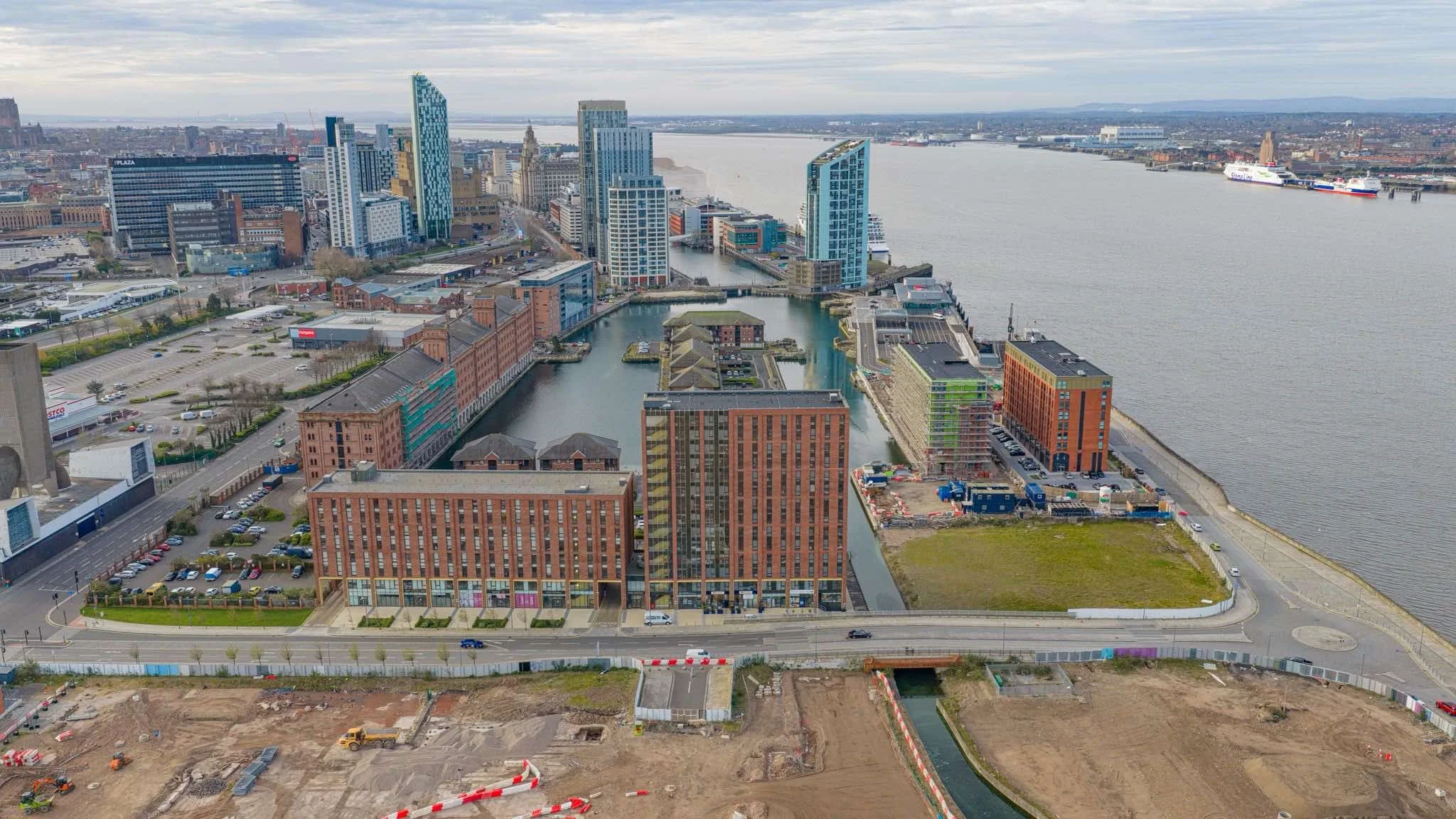 WhatsApp Image 2026-04-14 at 15.23.32.jpg