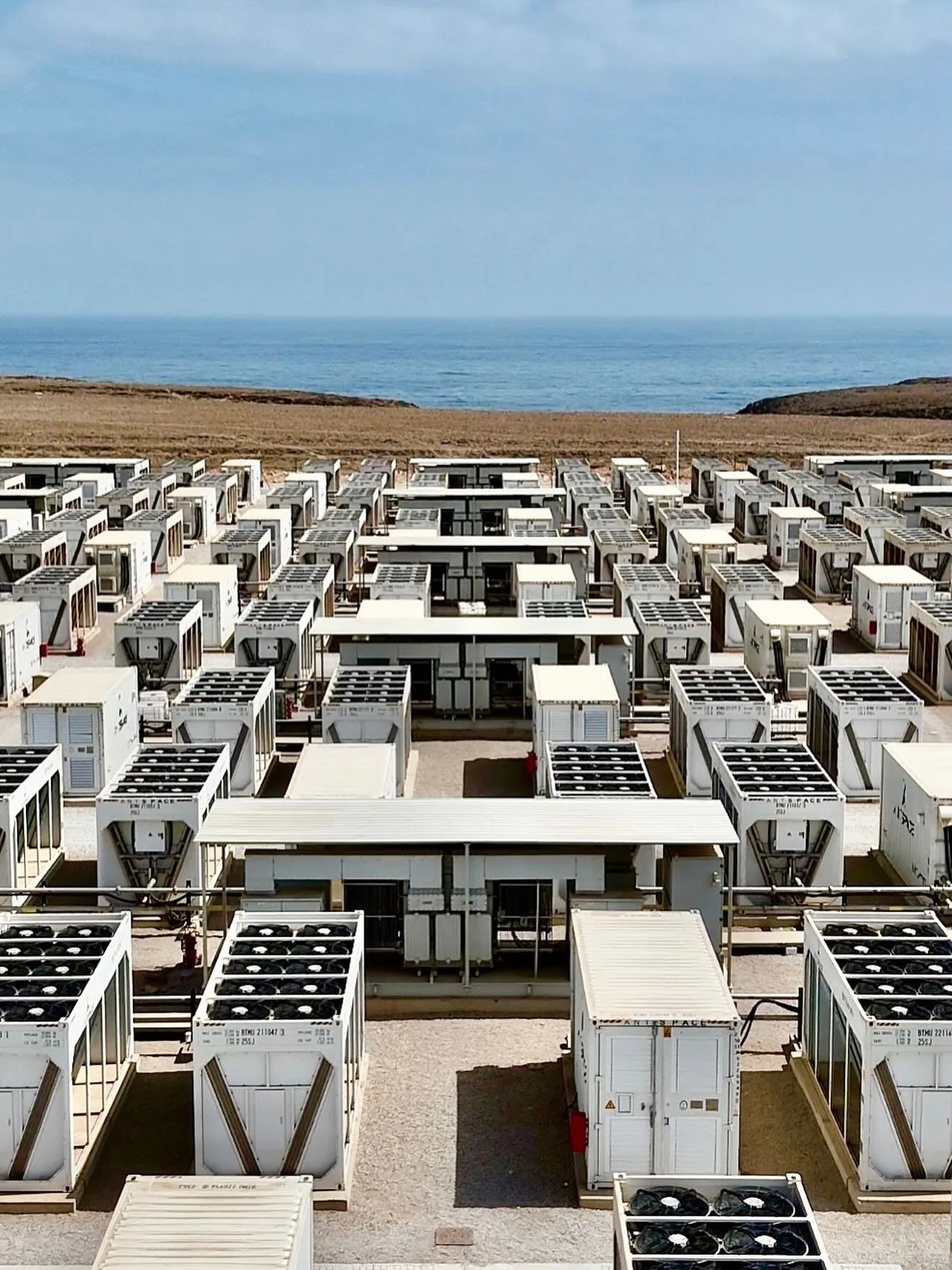 Data Center with a view @alpsblockchain 

#Sea #Oman #DataCenter #GreenDataCity
