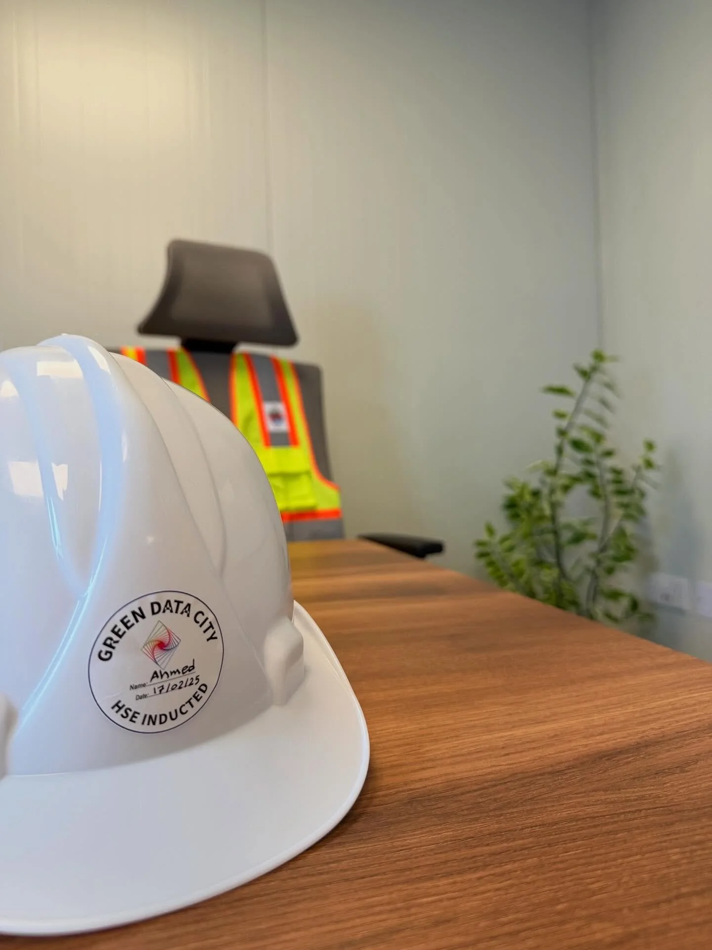 Welcome to Green Data City &mdash; please check in at the gate to complete your safety induction before entering the site 🙂 

#Health #Safety #Environment #GreenDataCity