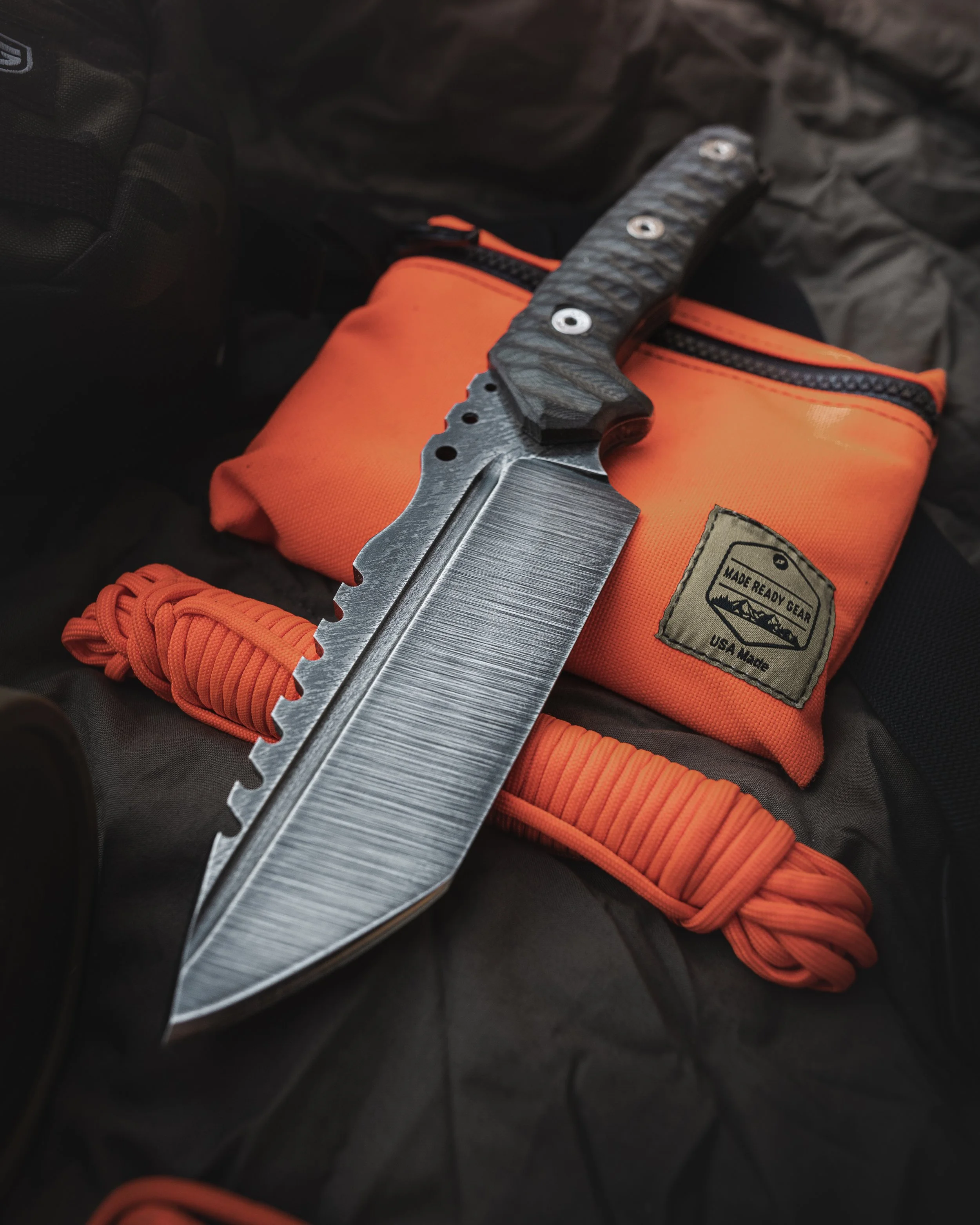 wandertactical-cinematic-knife-photography-alex-wander.jpg
