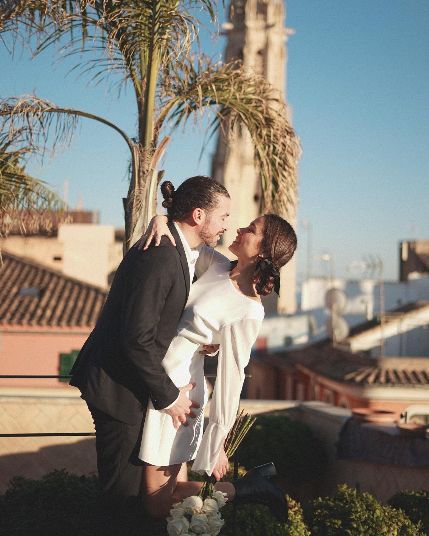 Short dress? Yes! 
Rooftop in Palma as your backdrop? Absolutely! 
February days that feel like spring time? Definitely!
De&iuml;na &amp; Josep, Palma 💘
.
.
Team of talented women:
Photographer @salbedarasweddings 
Styling &amp; dress @the_white_sho