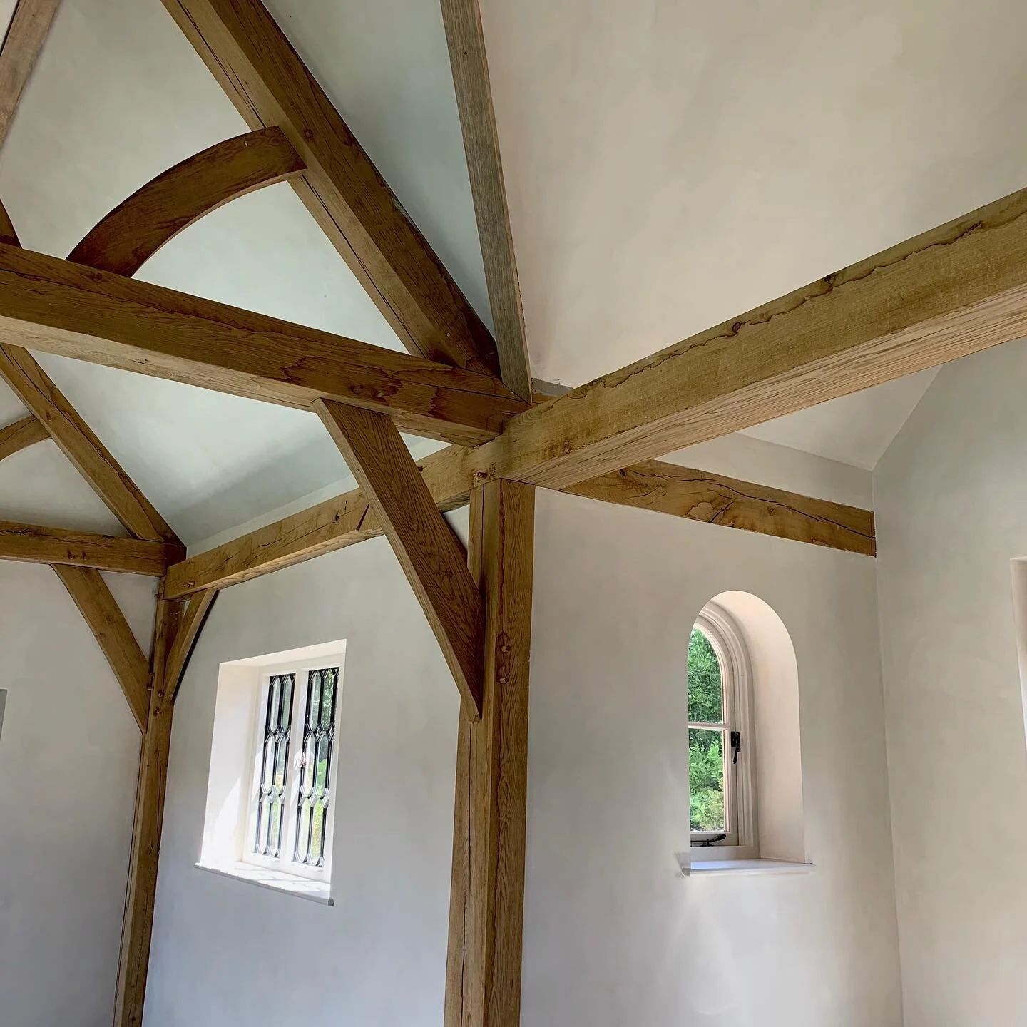 The lime paint from @bauwerkcolour adding interest without detracting from the beautiful oak frame in this entrance hall.  It really is so easy to apply with great results (trust me it&rsquo;s foolproof!!)