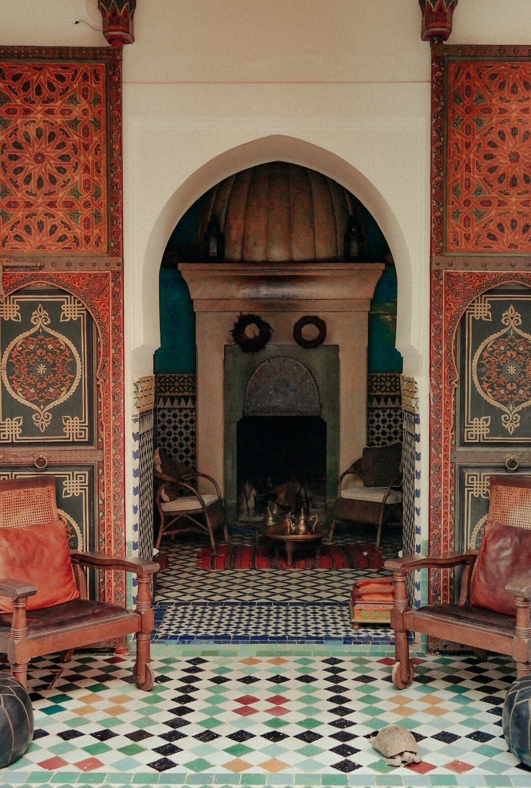 Experience the charm and elegance of a traditional Riad in Morocco. 🌴🇲🇦 From intricate tile work to cozy courtyards, every Riad has its own unique personality and style! 😍✨🐢​​​​​​​​
.​​​​​​​​
.​​​​​​​​
.​​​​​​​​
#Morocco #Riad #Lifestyle #Travel