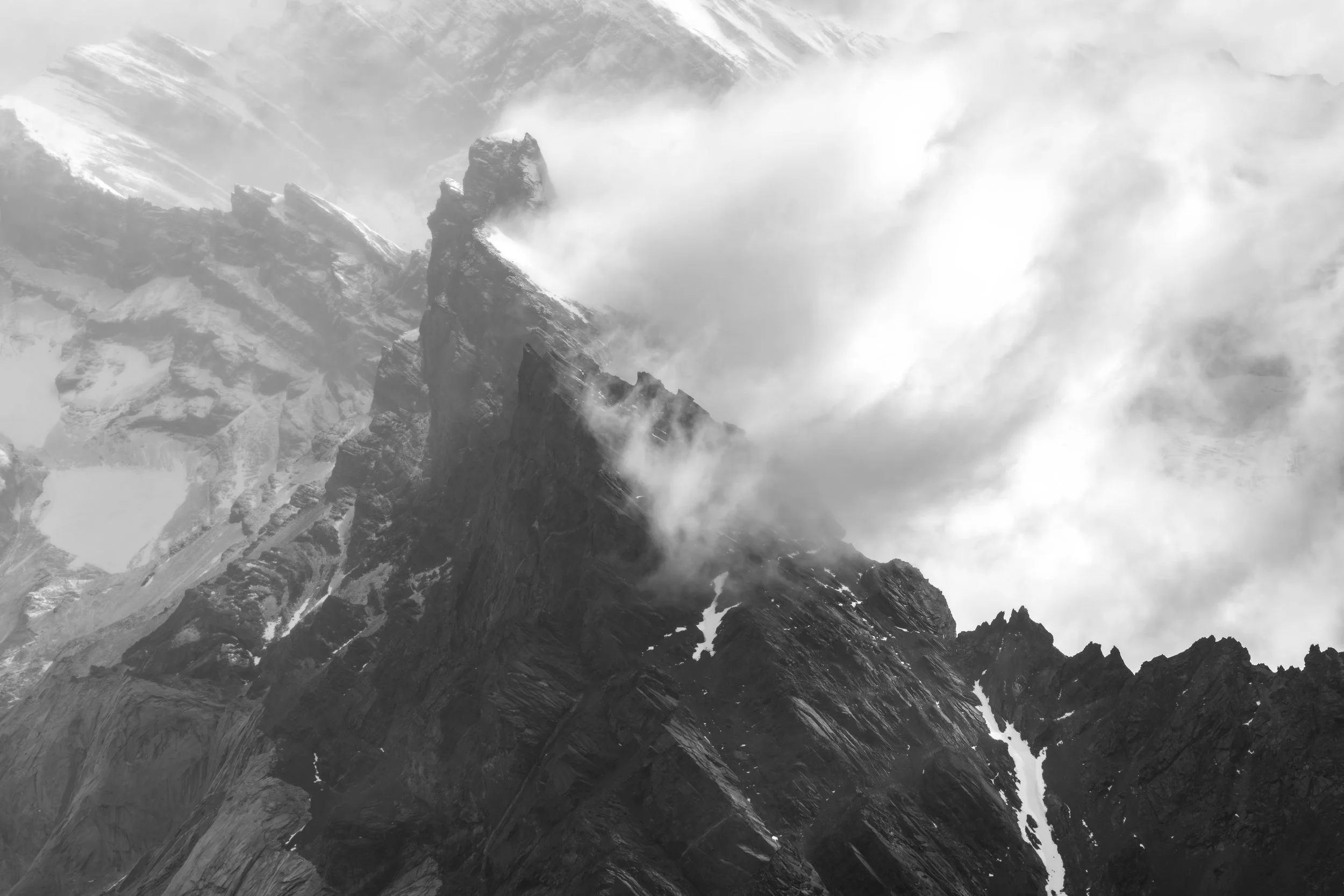 Patagonia-TorresDelPaine-Sunrise1-SmokingRidgeBW-1_result.jpg