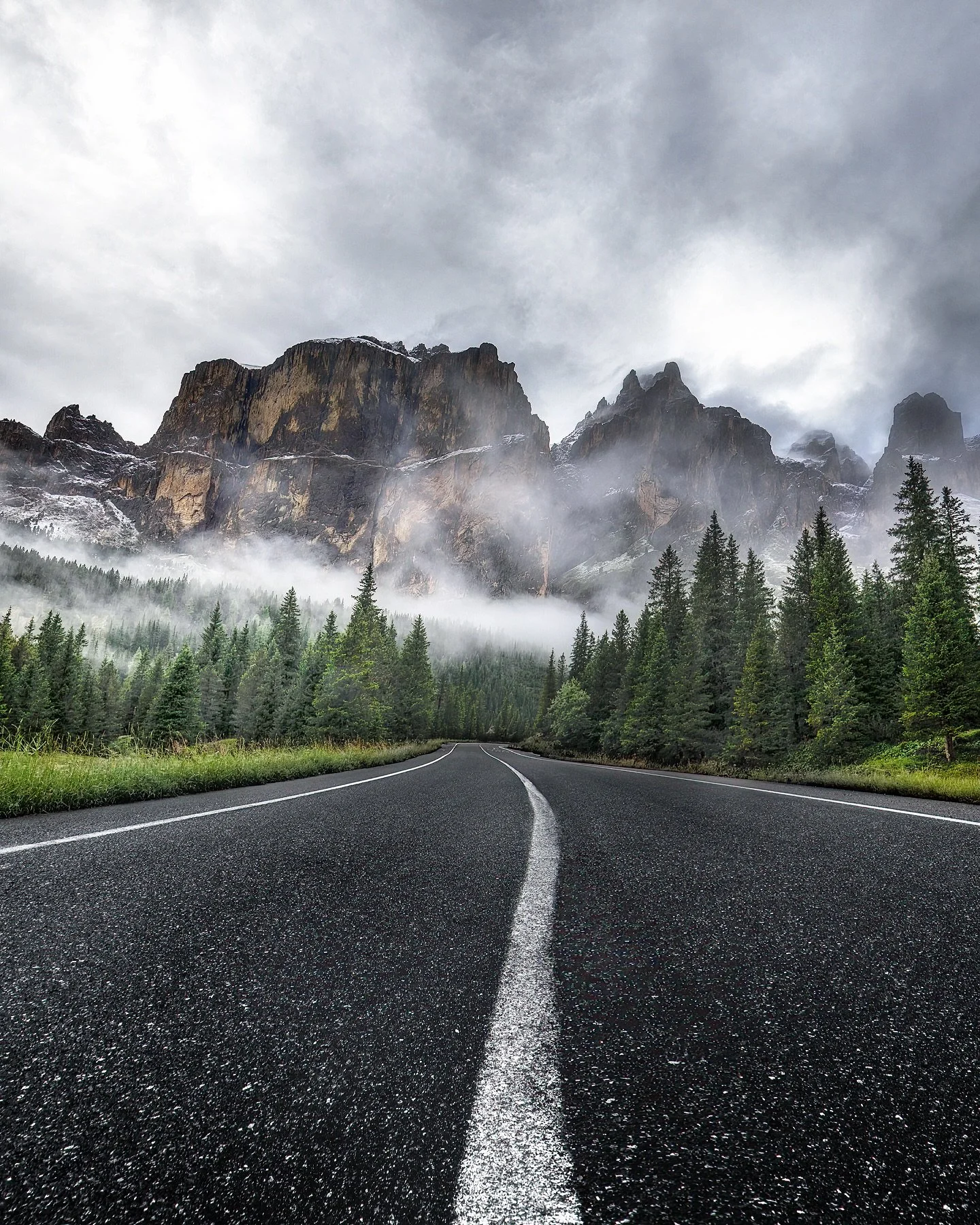 In two weeks, we’ll be in the car road trippin’ around the #dolomites!!! We’ve booked the eurotunnel, but apart from that, the continent is our oyster!! It’s been 4 years since our last trip, and I cannot wait to be back in th