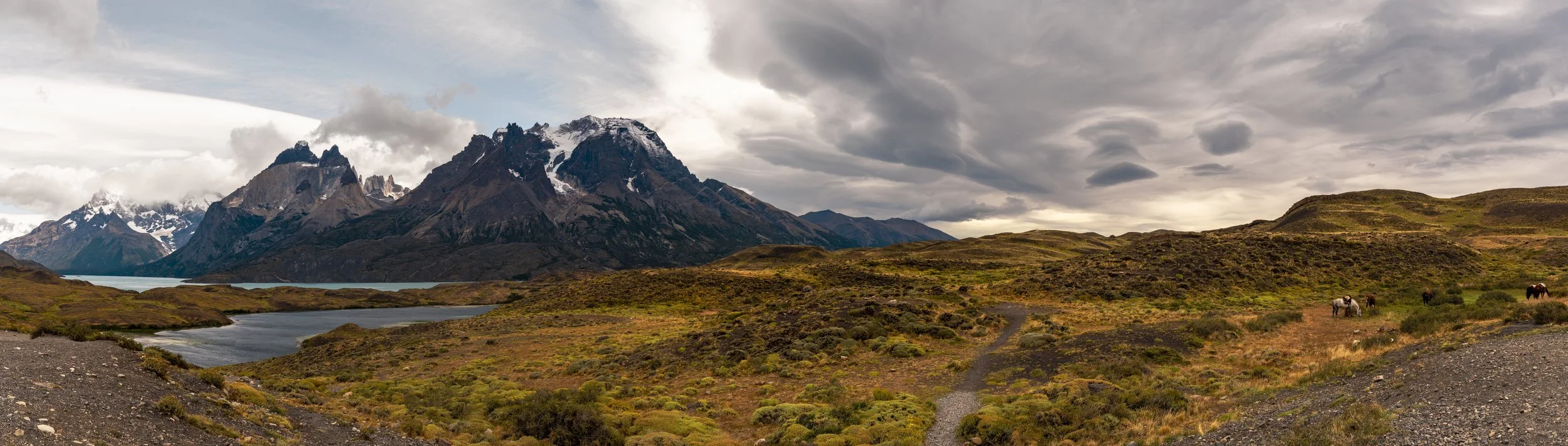PATAGONIA-TorresDelPaine-Sunrise1-_DSC1008-Pano_result.jpg