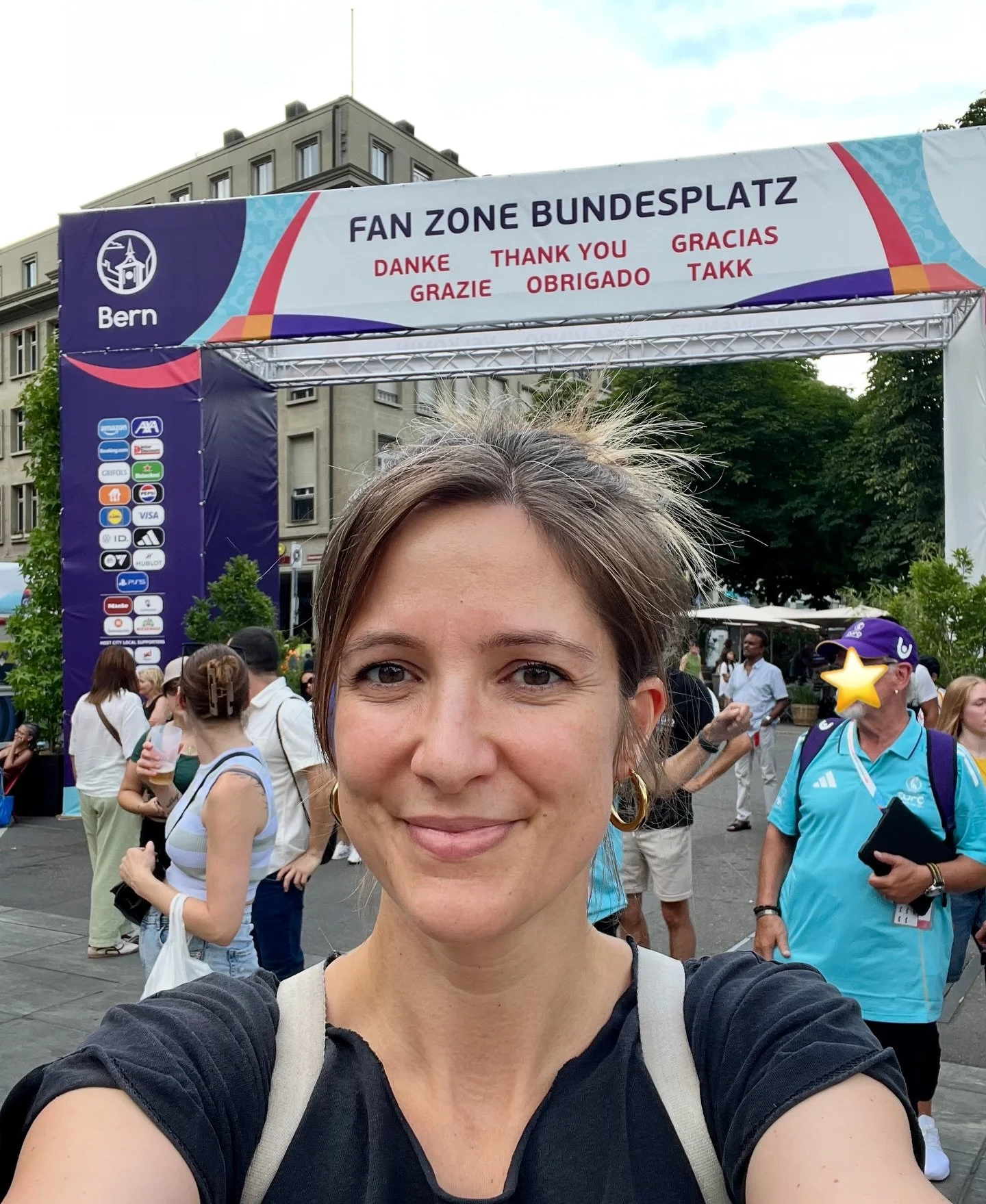 AareFlow x WEURO 2025
Der @bernerballzauber geht los und AareFlow ist mit dabei 🔥! Ab dem 14. Juli biete ich (zus&auml;tzlich) dreimal die Woche ein kostenloses Functional Training auf dem Bundesplatz an: Sei am Montag, Mittwoch und/oder Freitag mit