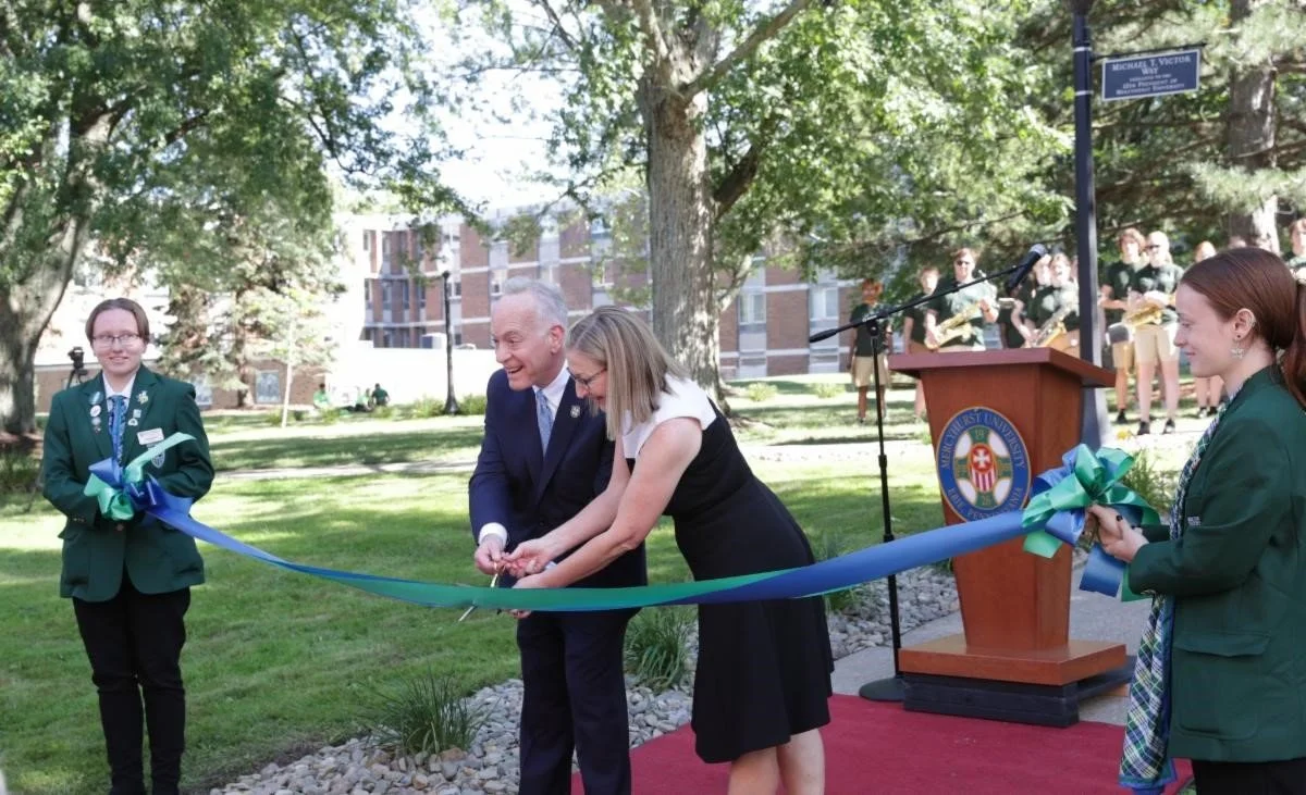 Dr. Michael Victor, C’83