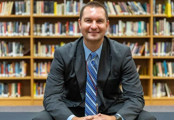 Bryan Macuga, C’02