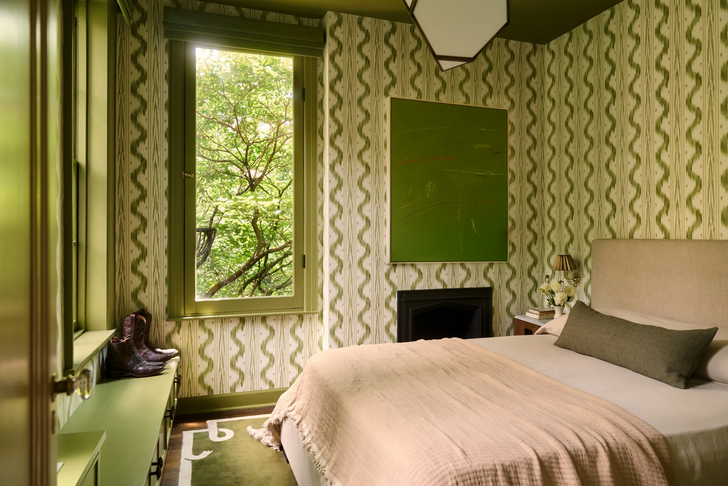 Design by Claudia Allegra Interiors, Photography by Seth Caplan