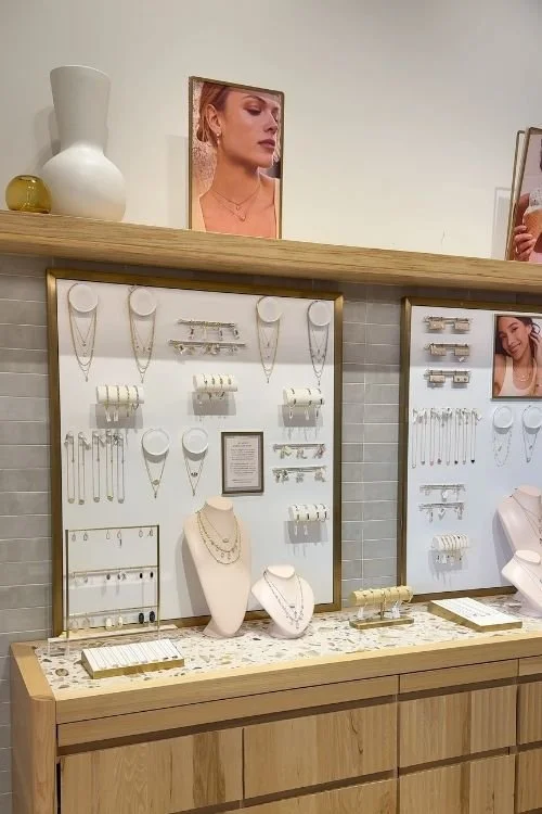 Kendra Scott @bretonvillage for Onsite Content Creation