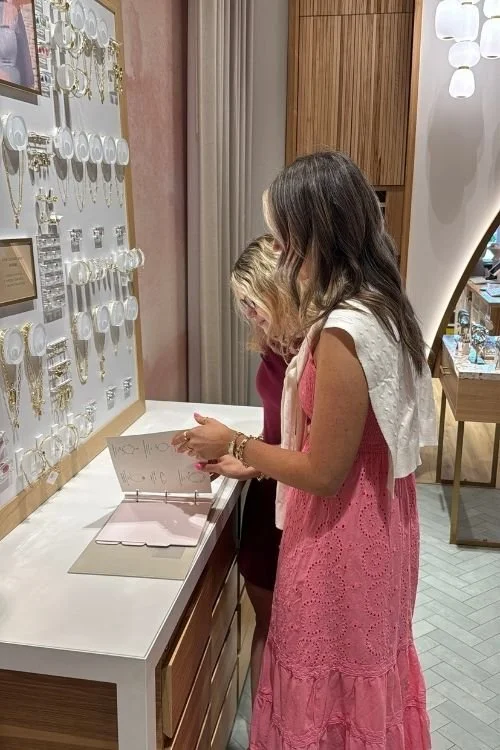 Kendra Scott @bretonvillage for Onsite Content Creation