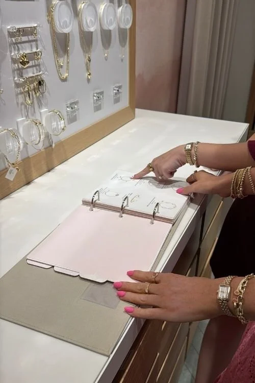 Kendra Scott @bretonvillage for Onsite Content Creation