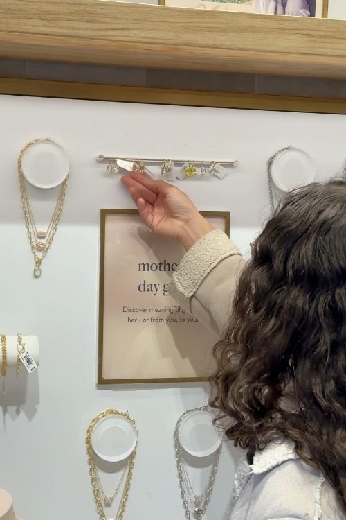 Kendra Scott @bretonvillage for Onsite Content Creation