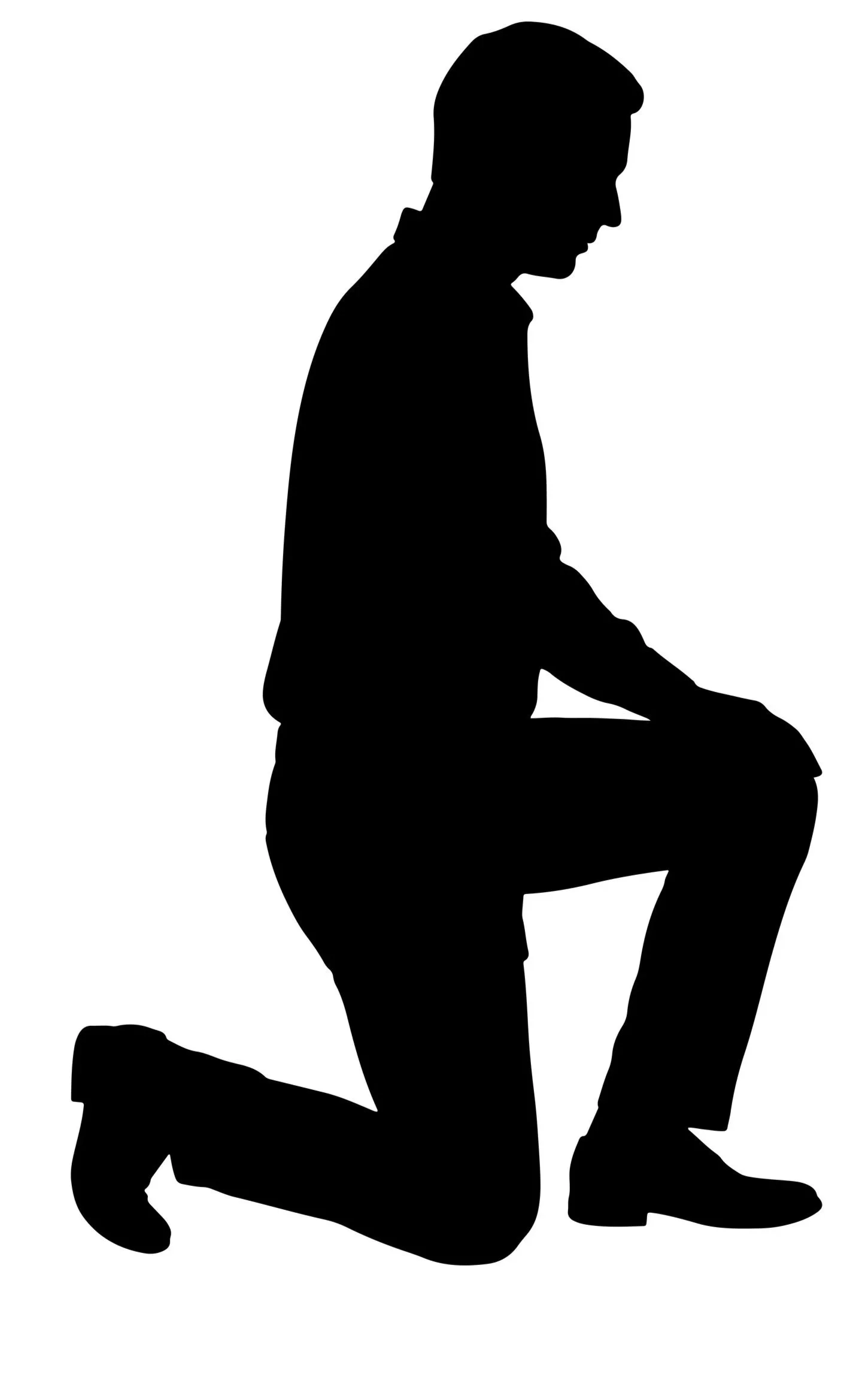 man+kneeling+on+one+knee+hand+on+raised+knee.jpg