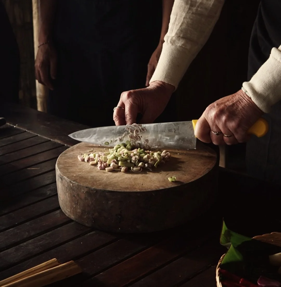 @mundukmodingplantation is genuinely one of those rare places with such a deep commitment to sustainability, keeping nature at the centre and protecting the pristine landscapes of northern Bali. Guided by the Balinese philosophy of Tri Hita Karana, t