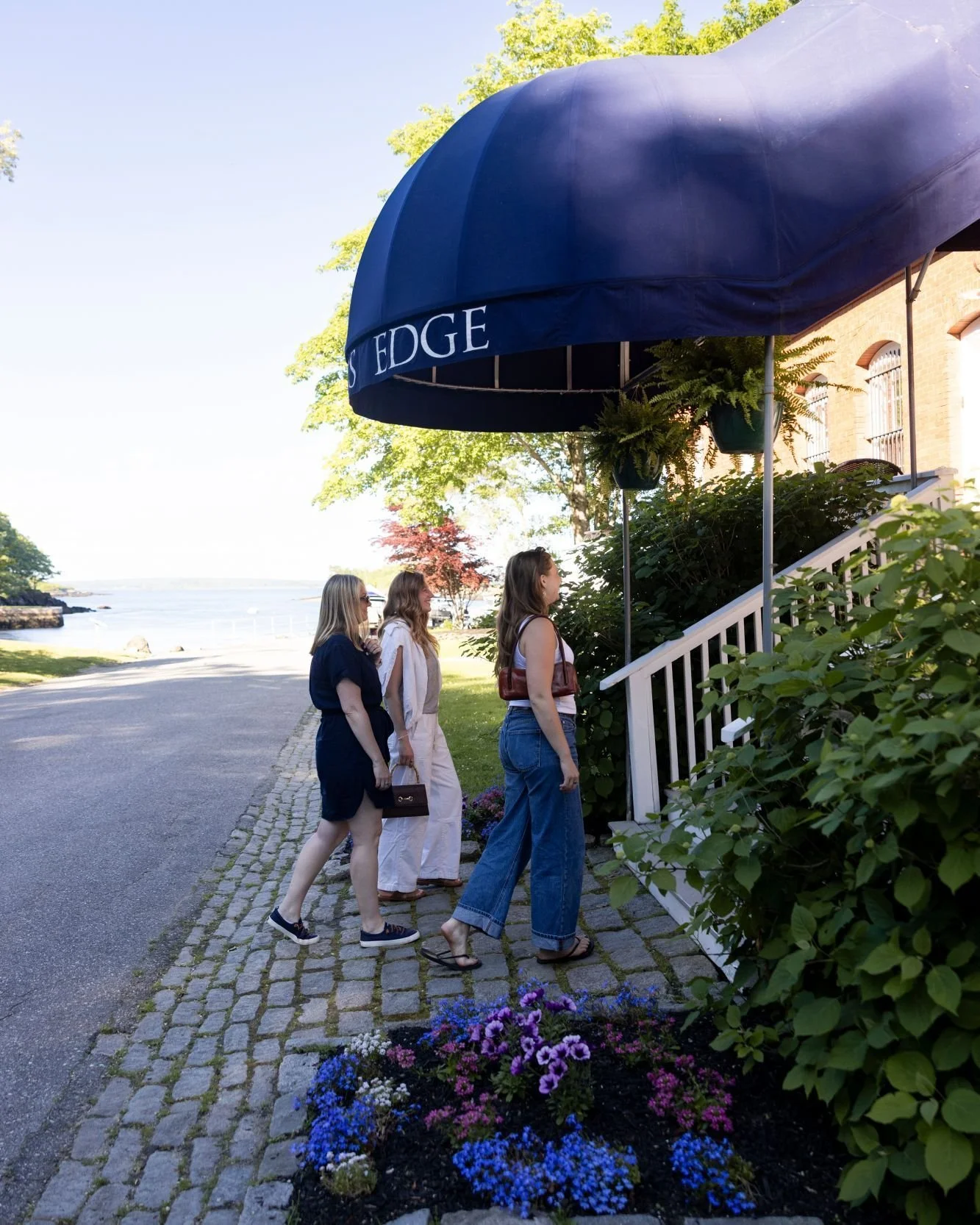You made it to the island, come on in, you won't be disappointed. 

We don't have many warm evenings left, make the most of the season and hop over to Diamond Cove for a night of stunning Maine views, flavorful bites, and refreshing sips, all right h