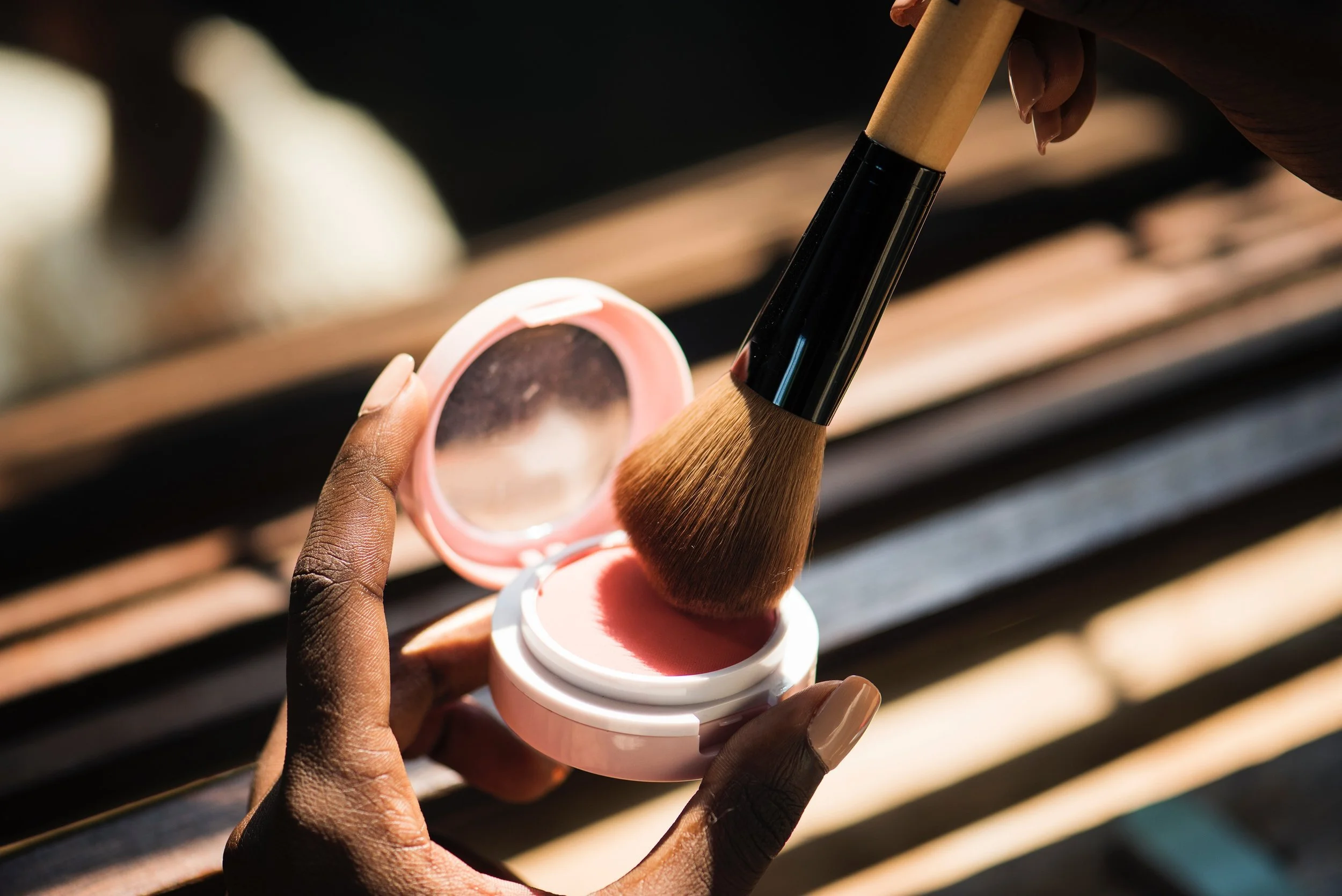 4 Common Toxic Ingredients In Your Everyday Beauty Products & Safer Alternatives