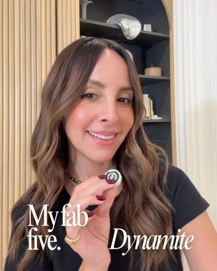 It's my favorite shopping day of the week!
This week's FAB FIVE is going to be new to a lot of you...

If you love Aritzia, you'll love @dynamiteclothing ! And it's half the price (for most things)!

Some personal faves: 

* Denim (love the Heidi)
* 
