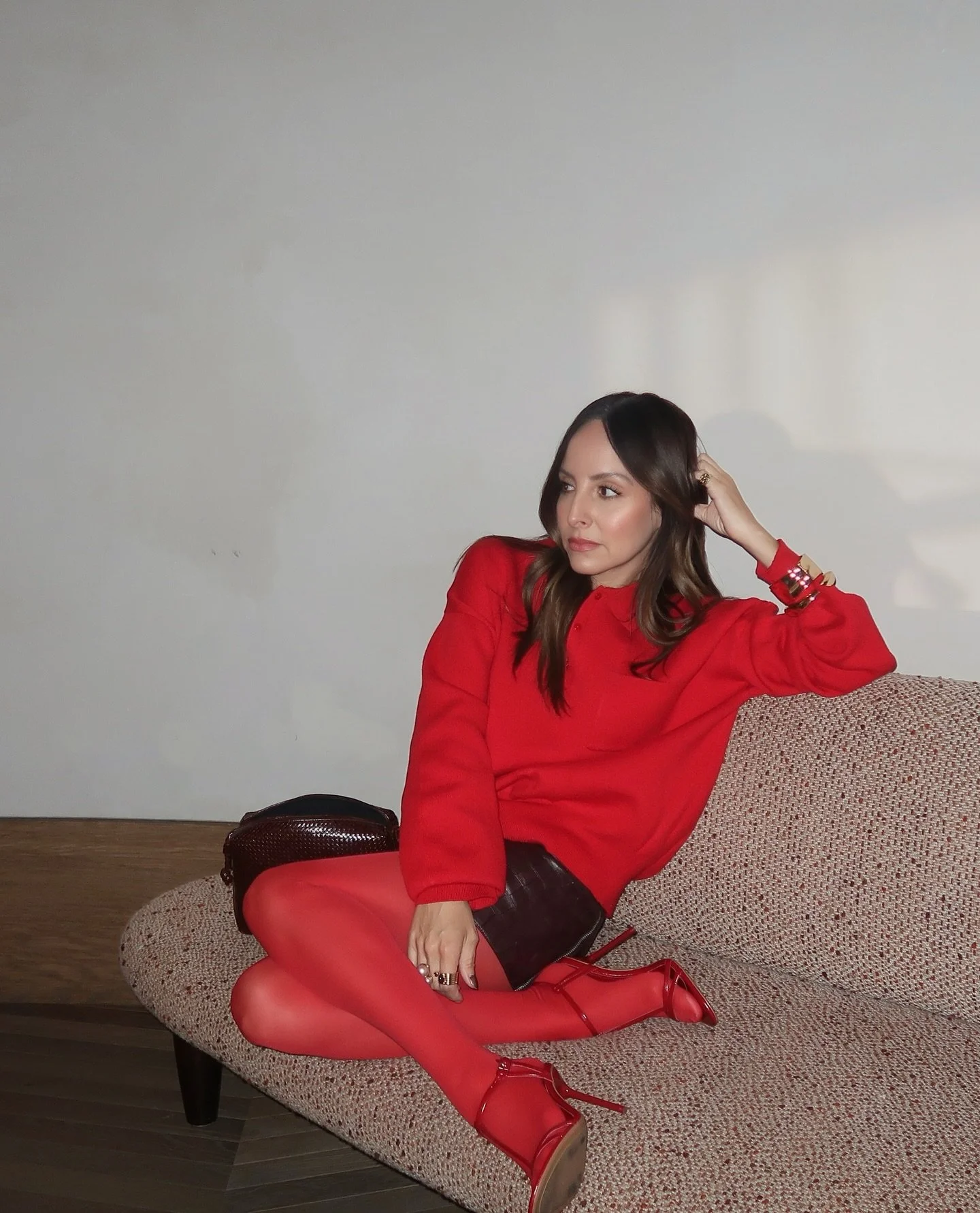 ...tis the season for red on red ❤️🌶️🍷
and empty tins of caviar.