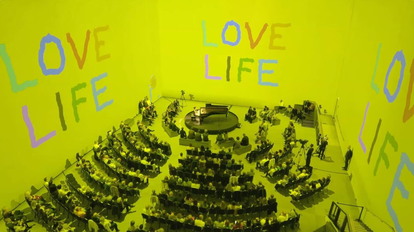 yuja x hockney at lightroom &amp; tate gallery