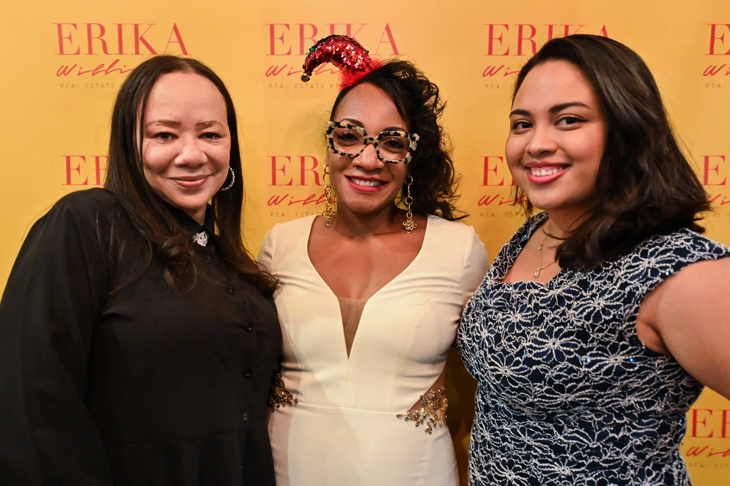 Holiday Party 2022-133.jpg