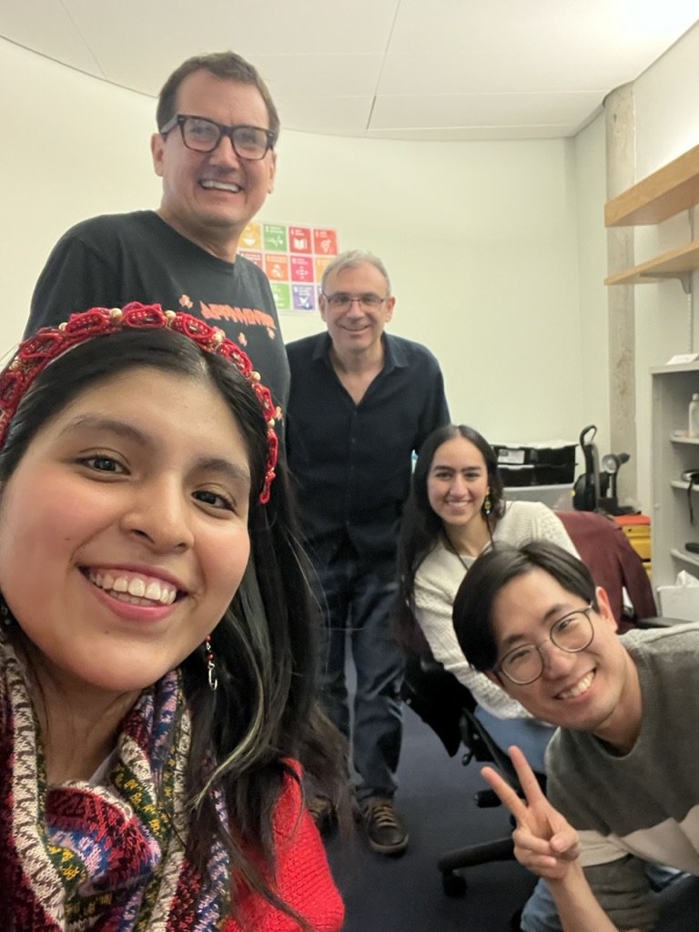 Isabela Sanchez Taipe meeting MIT App Inventor lab members